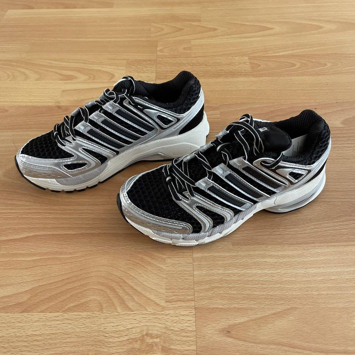 Adidas Adistar Control 5 black sneaker Size US 5 / IT 35 - 5 Thumbnail