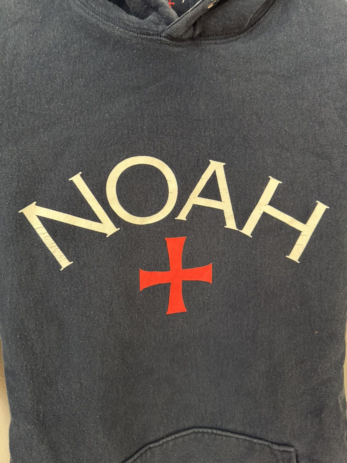 Noah Logo Hoodie in Navy Size US L / EU 52-54 / 3 - 4 Thumbnail