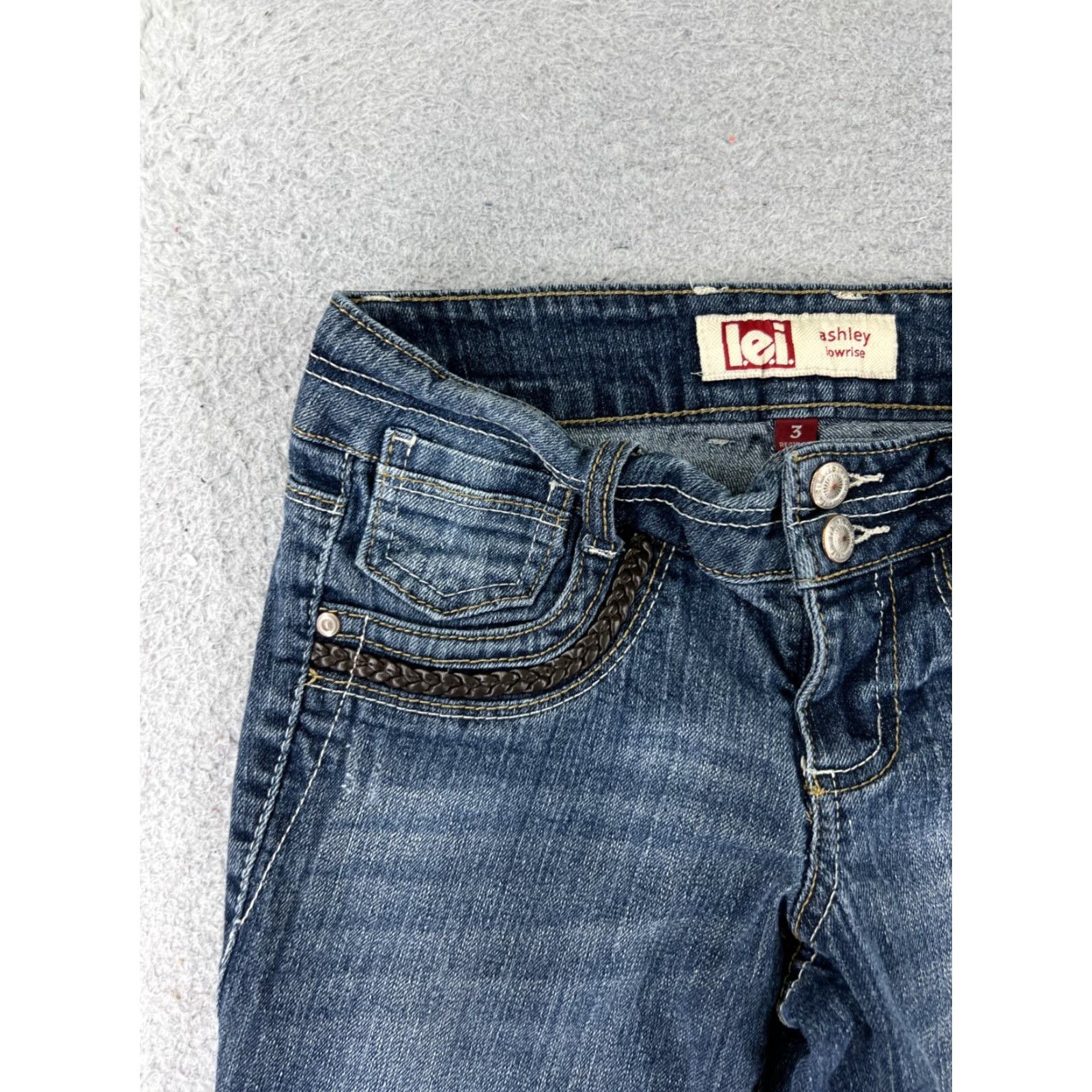 Vintage VINTAGE LEI Shorts Denim Cut-Off Women's 3 25x11 Blue Low Rise 11in Inseam, 5-Pocket, Stretch, Casual Womens Short Size 26" / US 2 / IT 38 - 4 Thumbnail