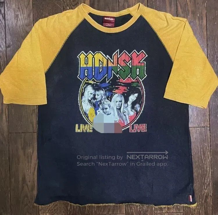 VINNY's Vintage 00s Hide and Seek T-Shirt. Size US L / EU 52-54 / 3 - 1 Thumbnail
