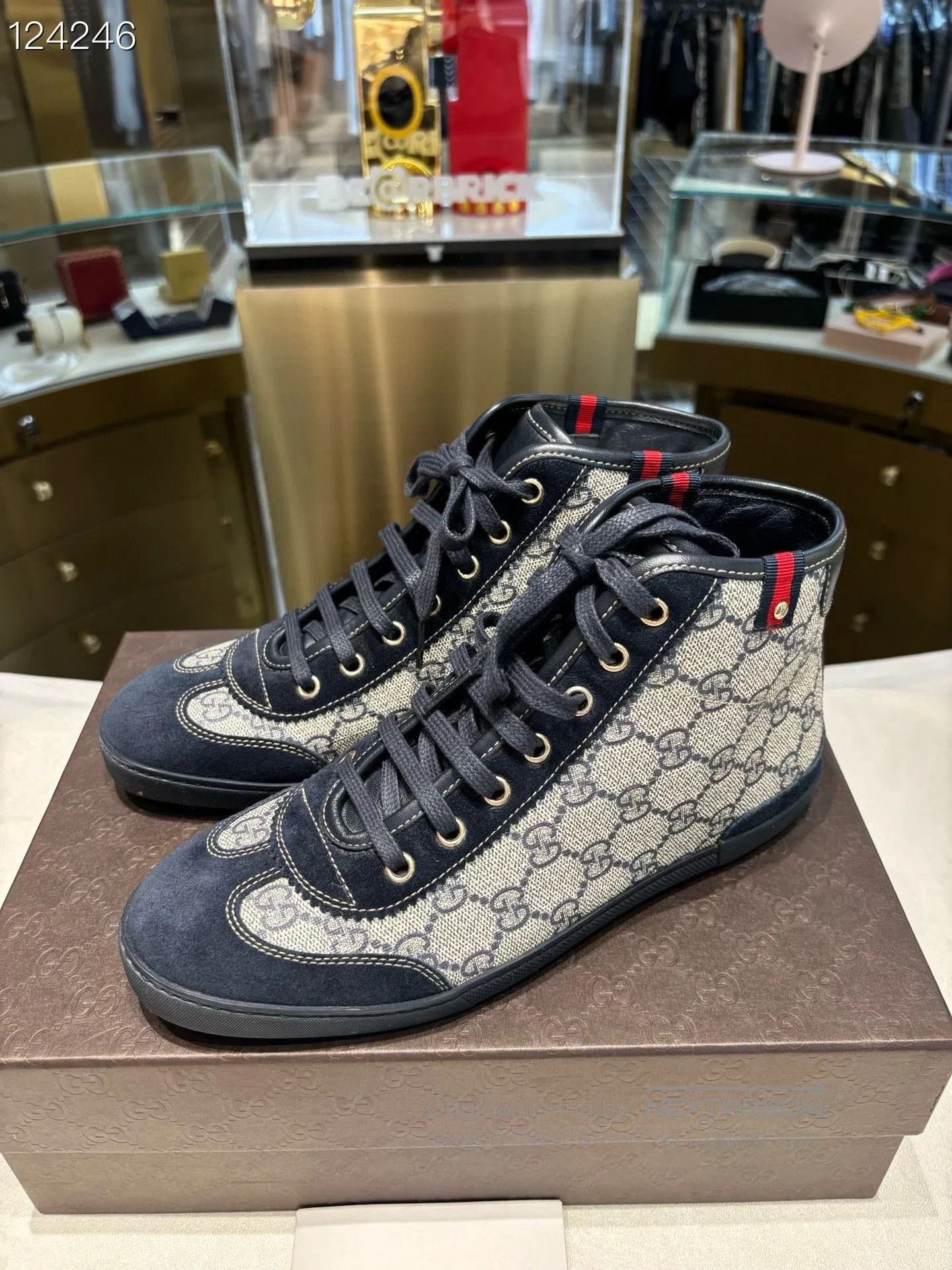 Gucci Gucci Monogram High. Size US 6 / IT 36 - 2 Thumbnail