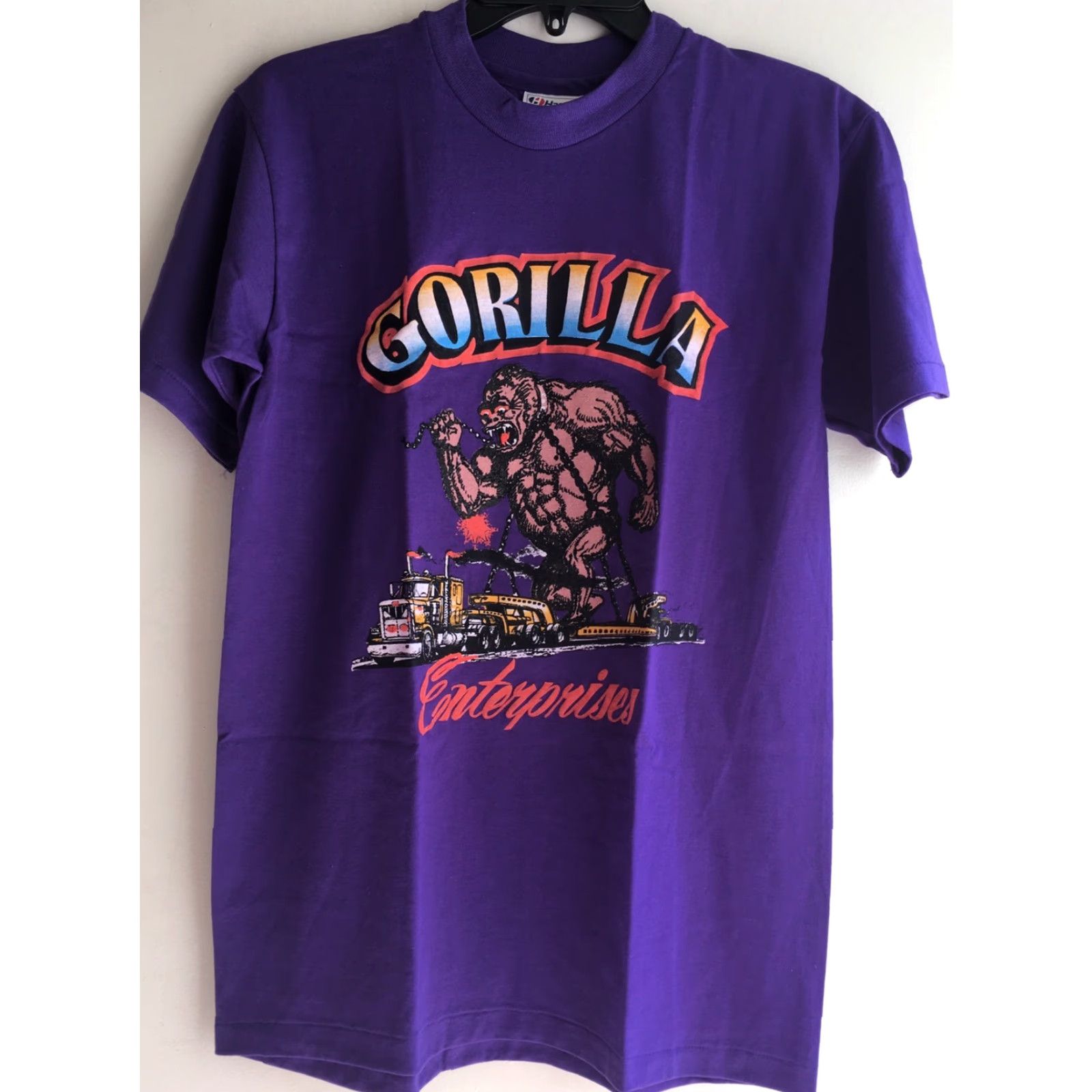 Vintage VINTAGE Hanes Fifty-Fifty T-Shirt Gorilla Enterprises Big Rig Truck Trucker 80s 90s Purple M Mens Graphics USA Size US M / EU 48-50 / 2 - 5 Thumbnail