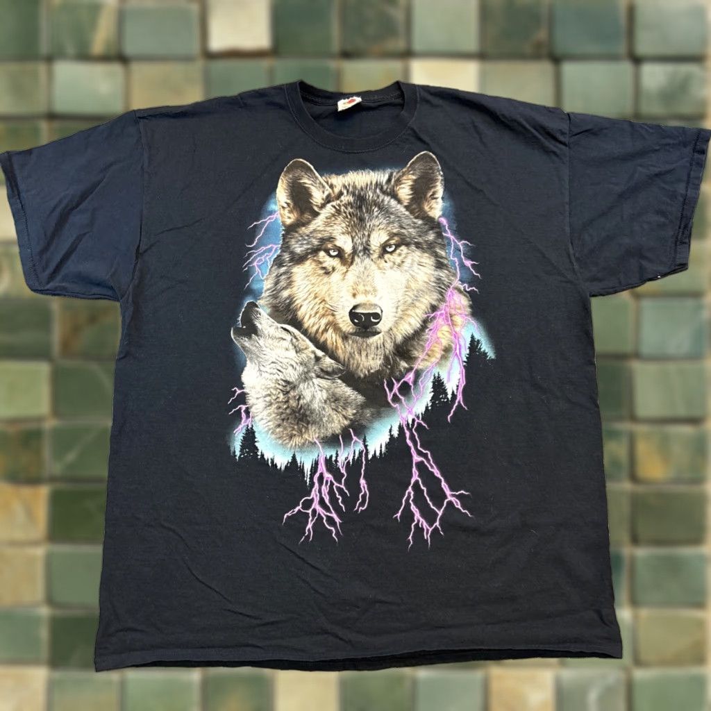 Fruit Of The Loom VINTAGE Howling Wolf T-Shirt Fruit Of The Loom Heavy Tag Retro 2XL Black Mens T-Shirt Y2K Neon Lighting Size US XXL / EU 58 / 5 - 1 Thumbnail