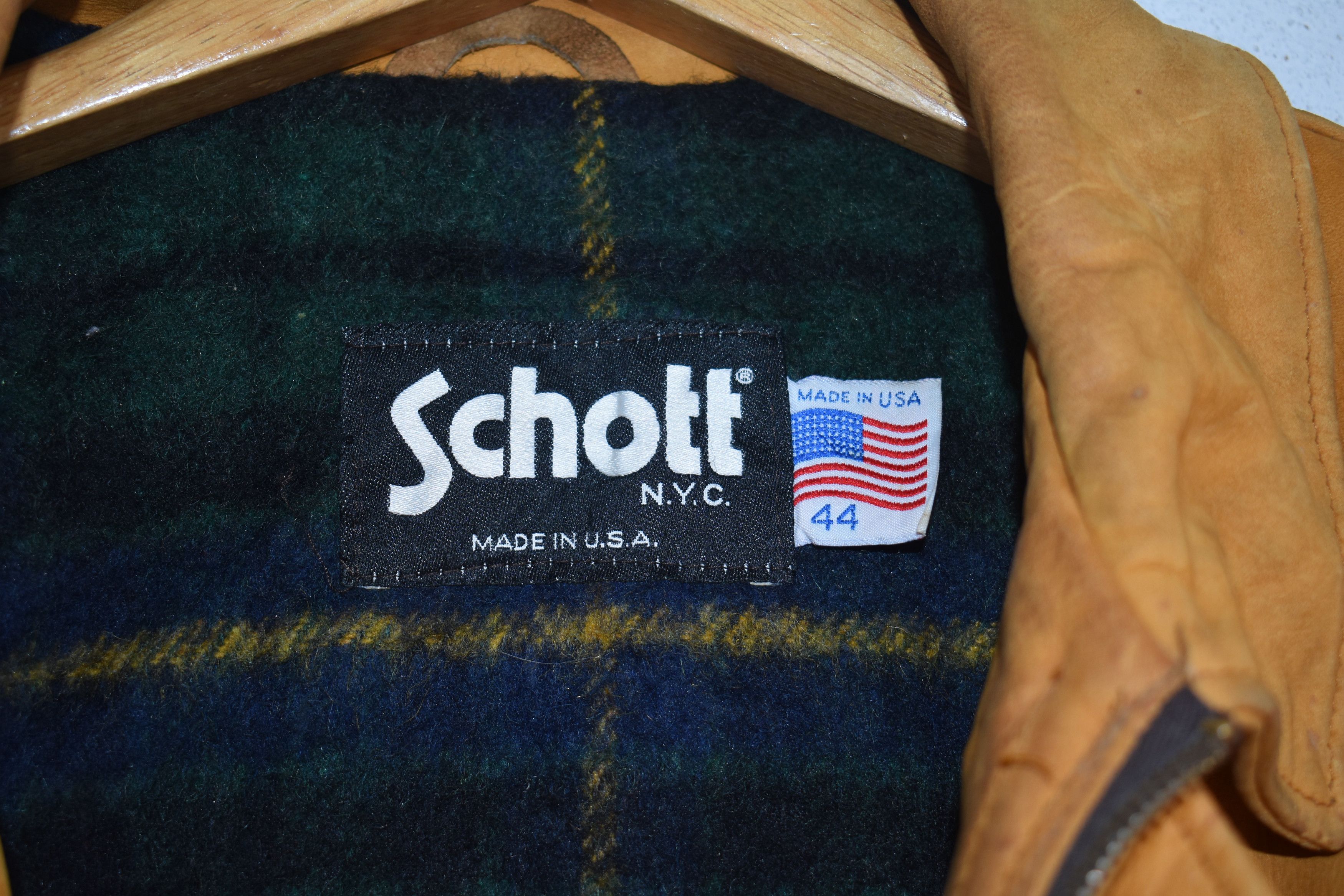 Schott × Vintage Vintage Schott NYC Leather Jacket With Blanked Lining Size US L / EU 52-54 / 3 - 8 Thumbnail