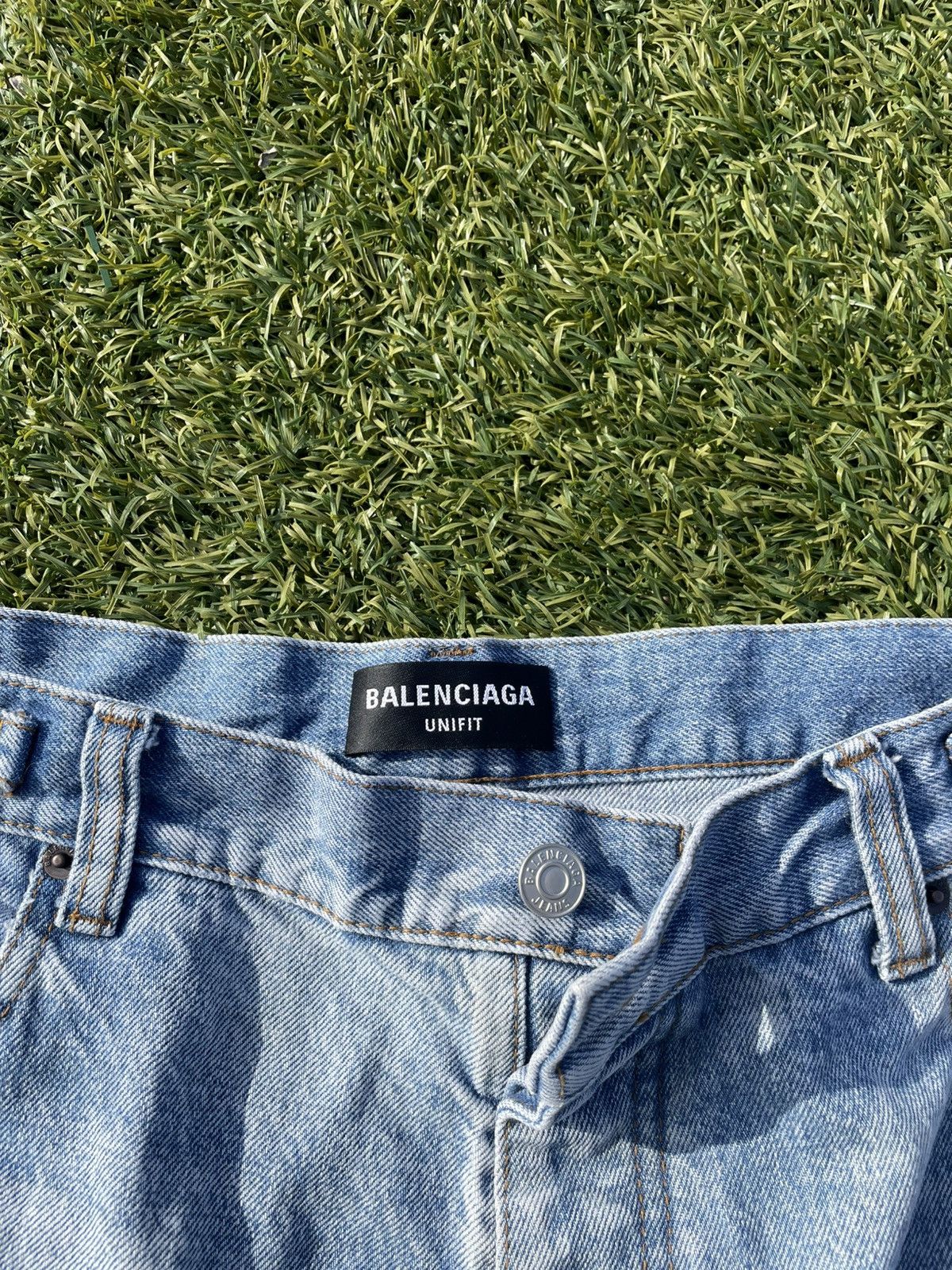 Balenciaga SS22 Balenciaga Skater Distressed Bleached Denim Size US 33 - 2 Thumbnail