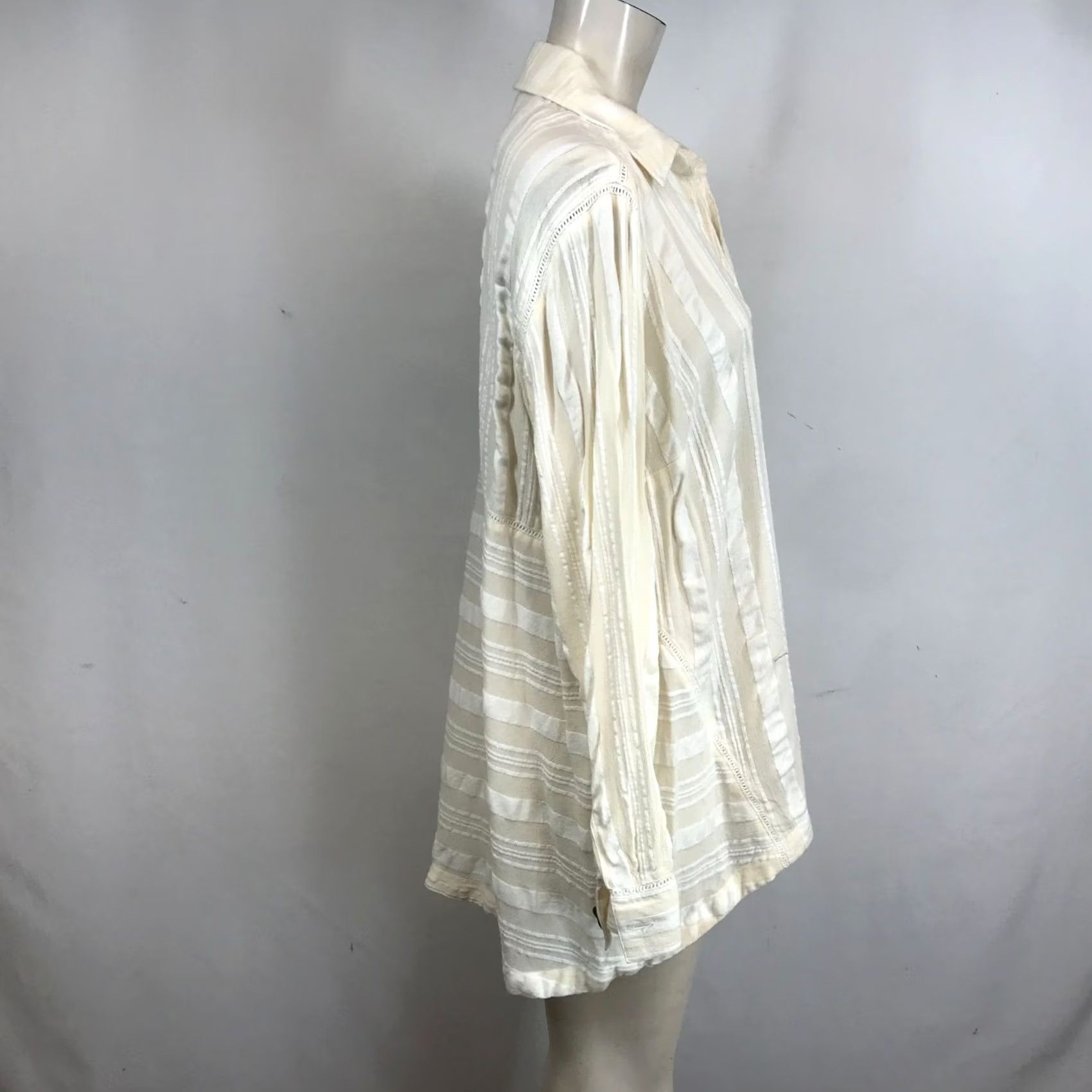 Soft Surroundings SOFT SURROUNDINGS Shirt Womens Medium Cream White Stripe Long Sleeve Cardigan Size M / US 6-8 / IT 42-44 - 4 Thumbnail