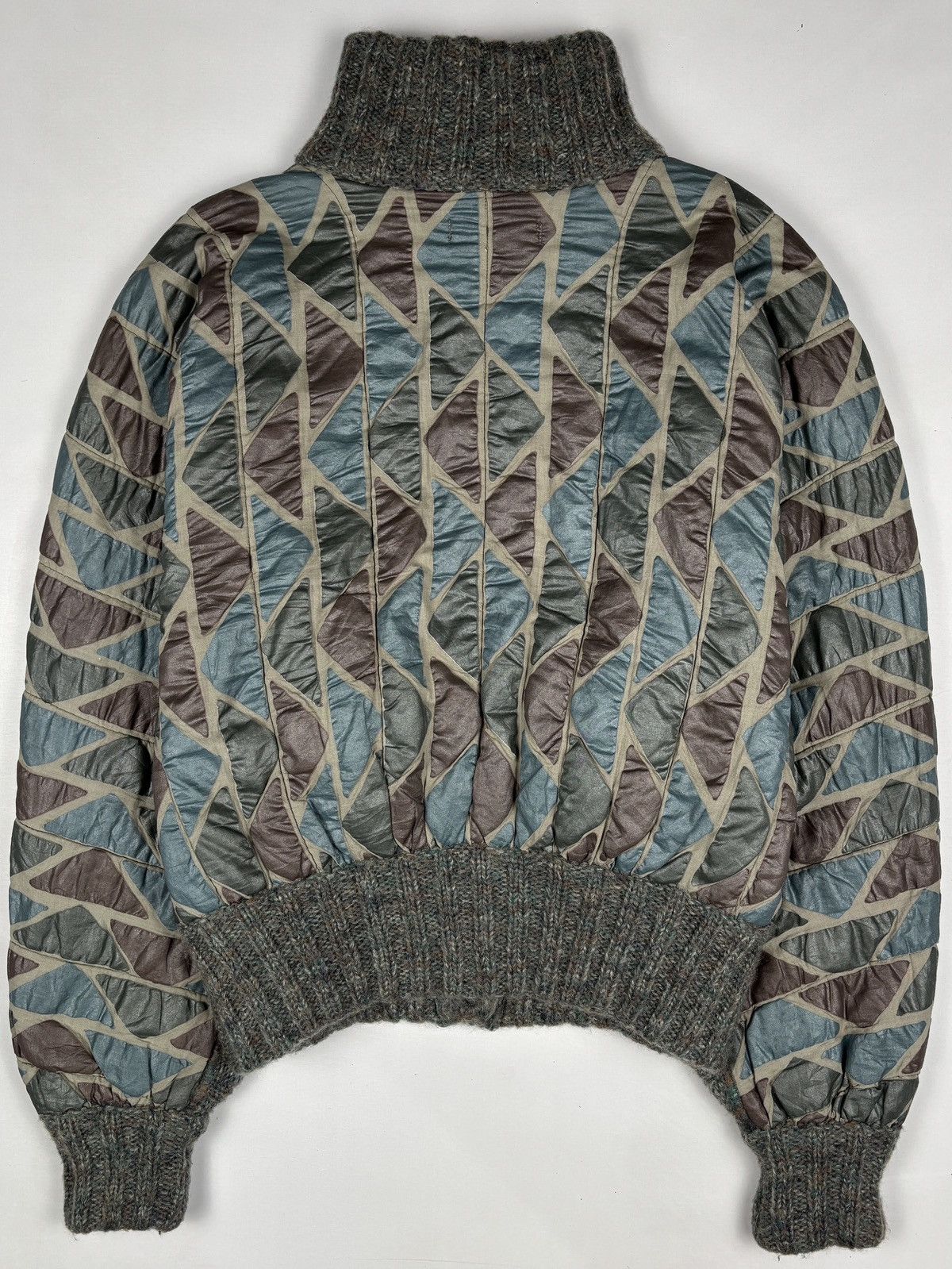 Issey Miyake 1980s Archived Quilted Pattern Wool Knit Jacket Size US L / EU 52-54 / 3 - 3 Thumbnail