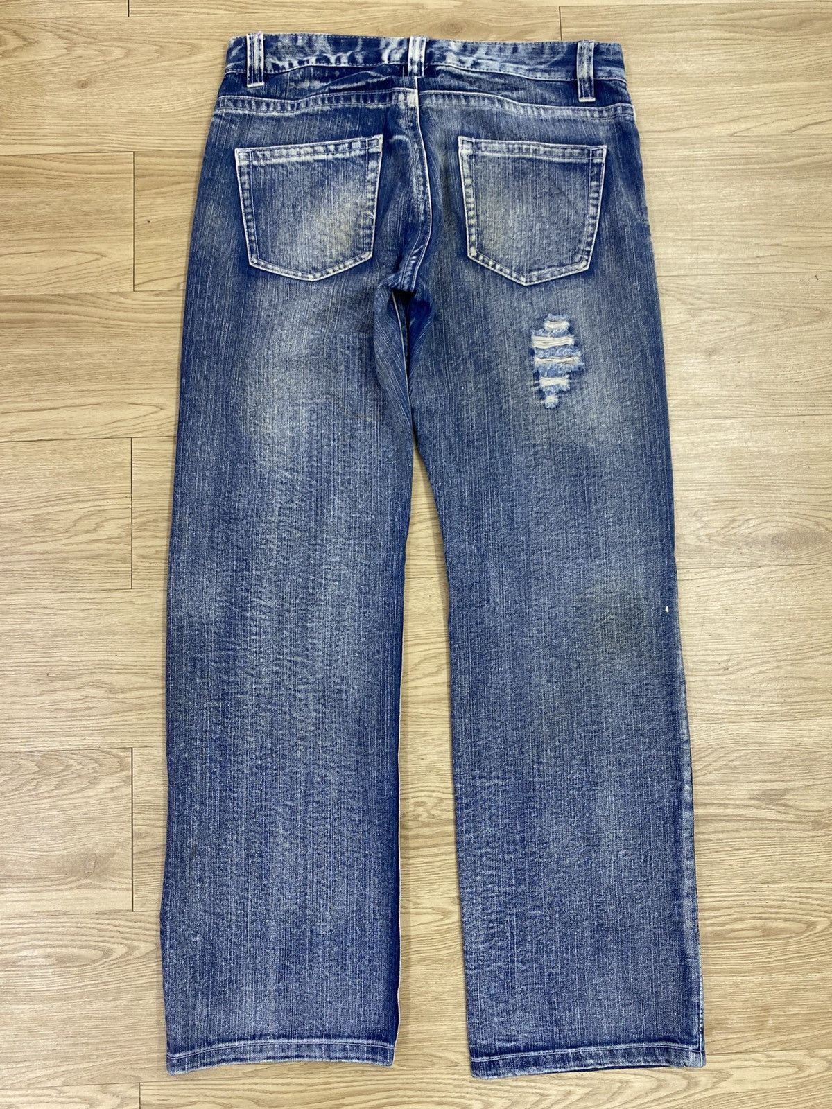Japanese Brand Japanese Brand Distressed Style Splatter Paint Jeans Size US 33 - 3 Thumbnail