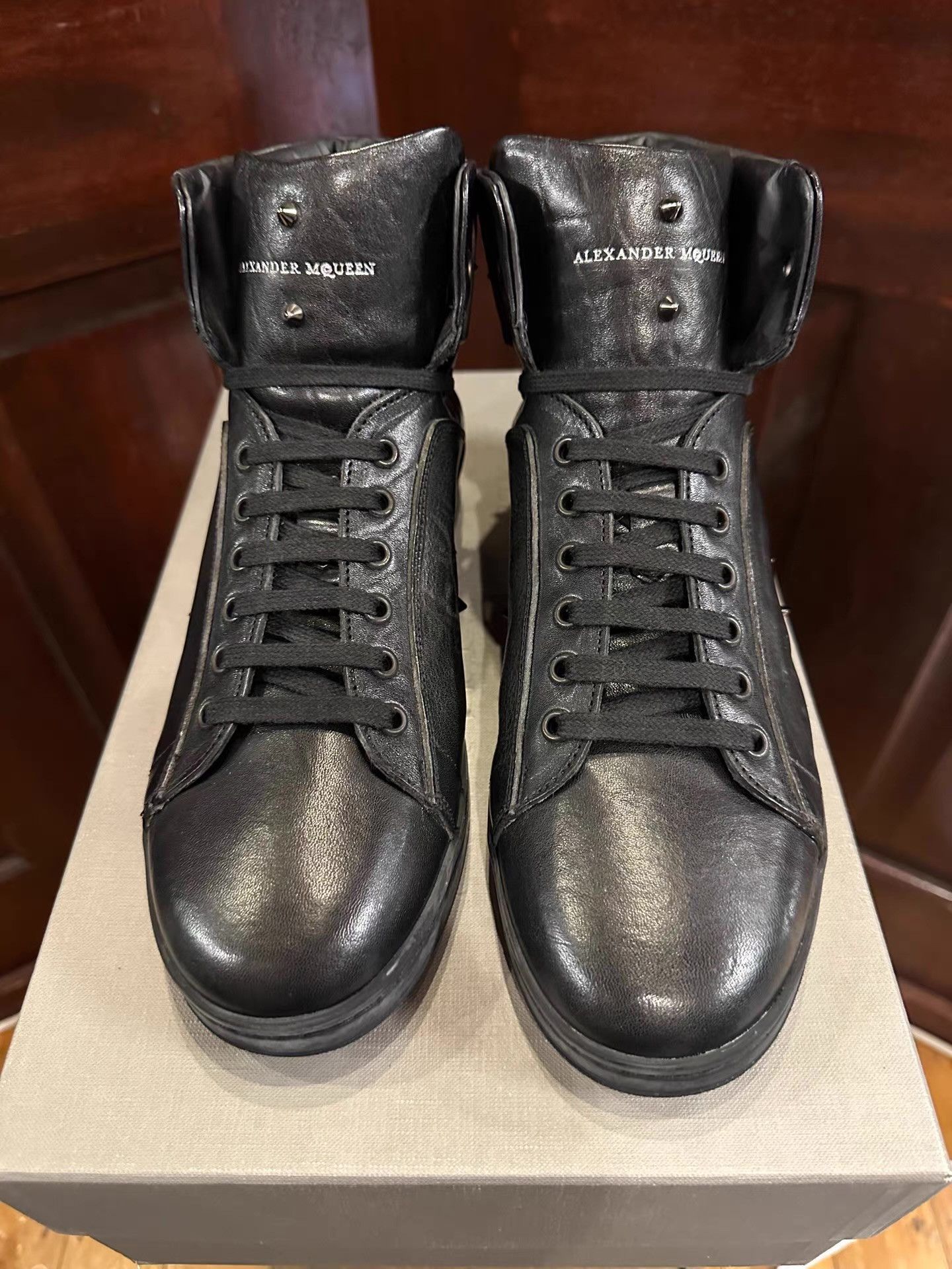 Alexander McQueen Alexander McQueen 15SS black studded mid-top Ｑ25 Size US 7.5 / EU 40-41 - 4 Thumbnail