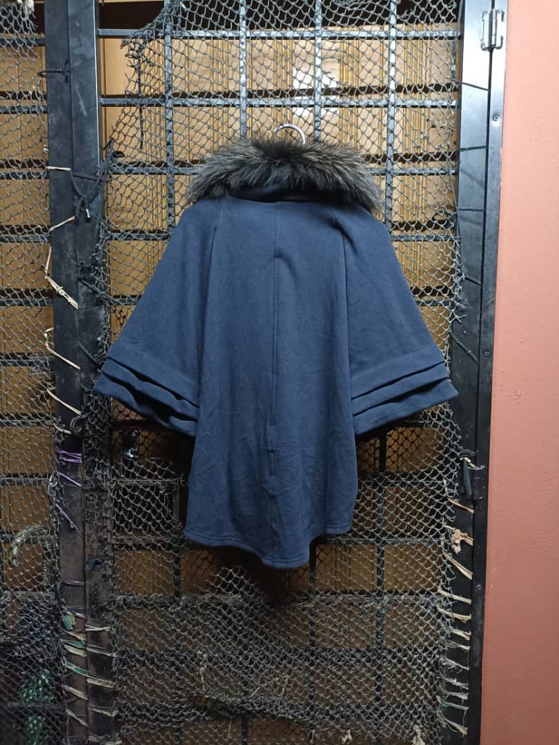 Japanese Brand Burette cloaks Fur original Size M / US 6-8 / IT 42-44 - 2 Thumbnail
