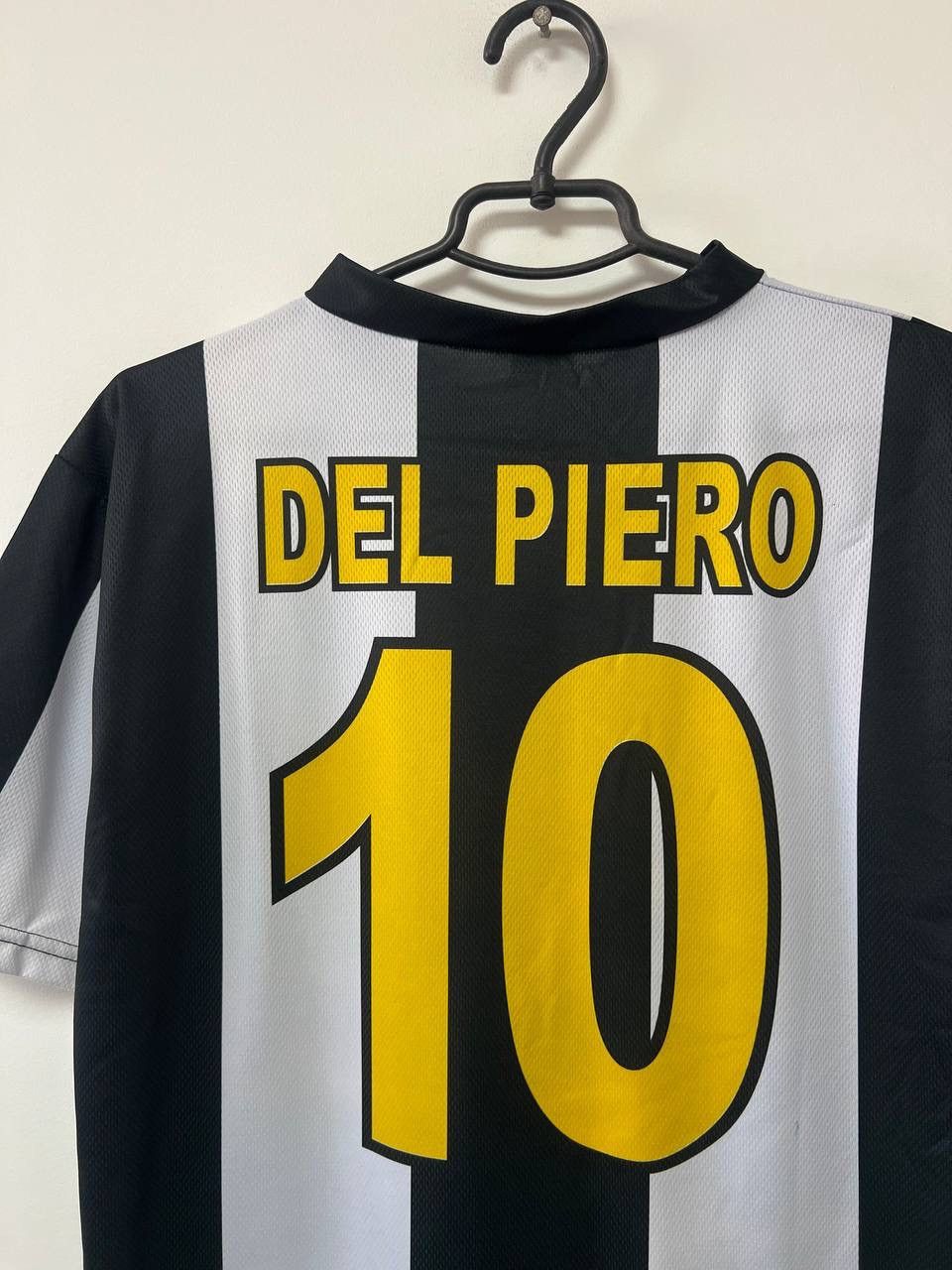 Other Juventus 2004/2005 Home #10 Del Piero Football Shirt S Size US S / EU 44-46 / 1 - 10 Thumbnail
