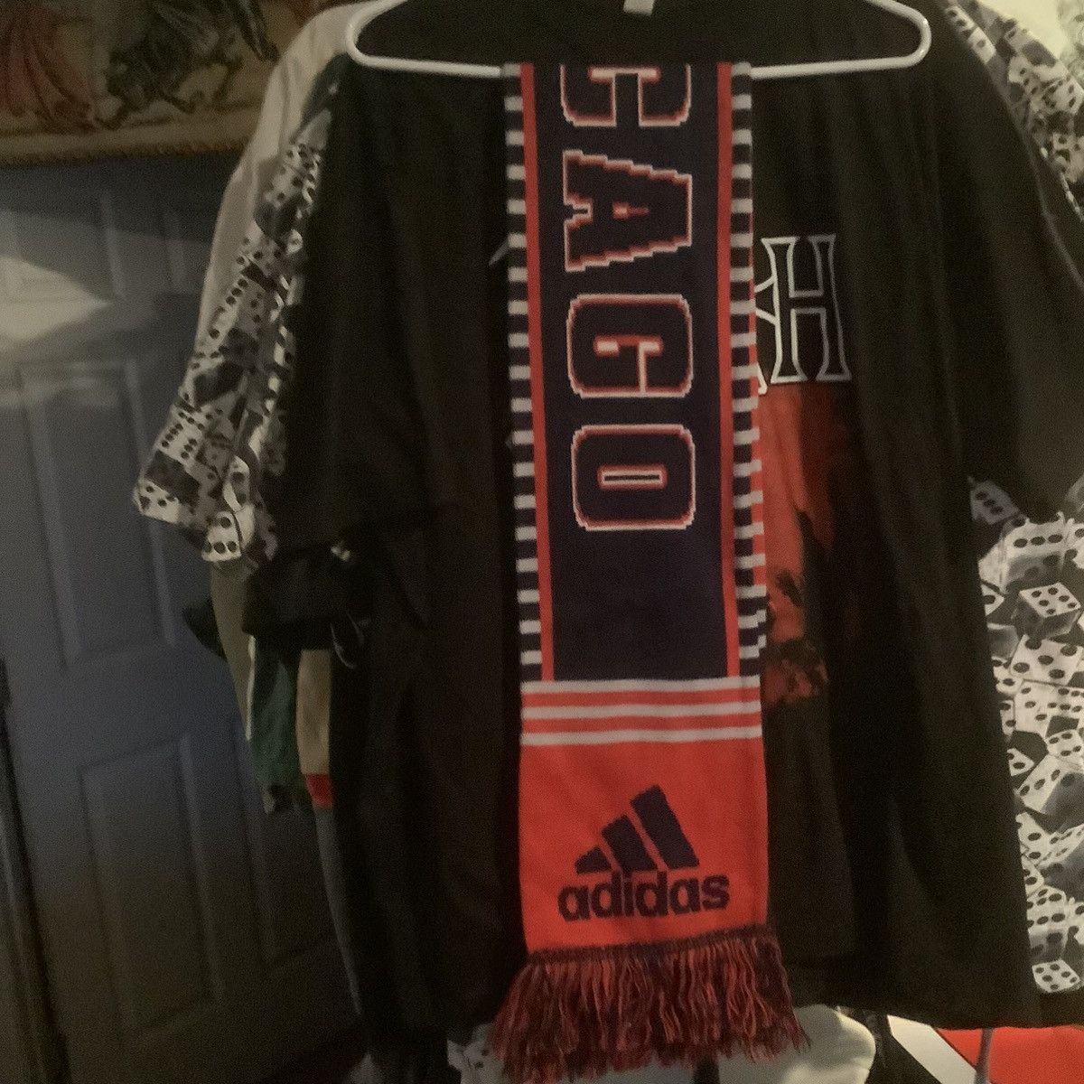 Designer Adidas MLS Chicago Fire Scarf Used Very Good Condition Size ONE SIZE - 1 Thumbnail
