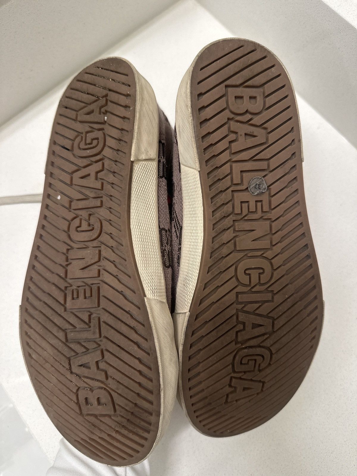 Balenciaga Balenciaga Paris High Top BB Monogram Sneakers - size 37 Size US 7 / IT 37 - 7 Thumbnail