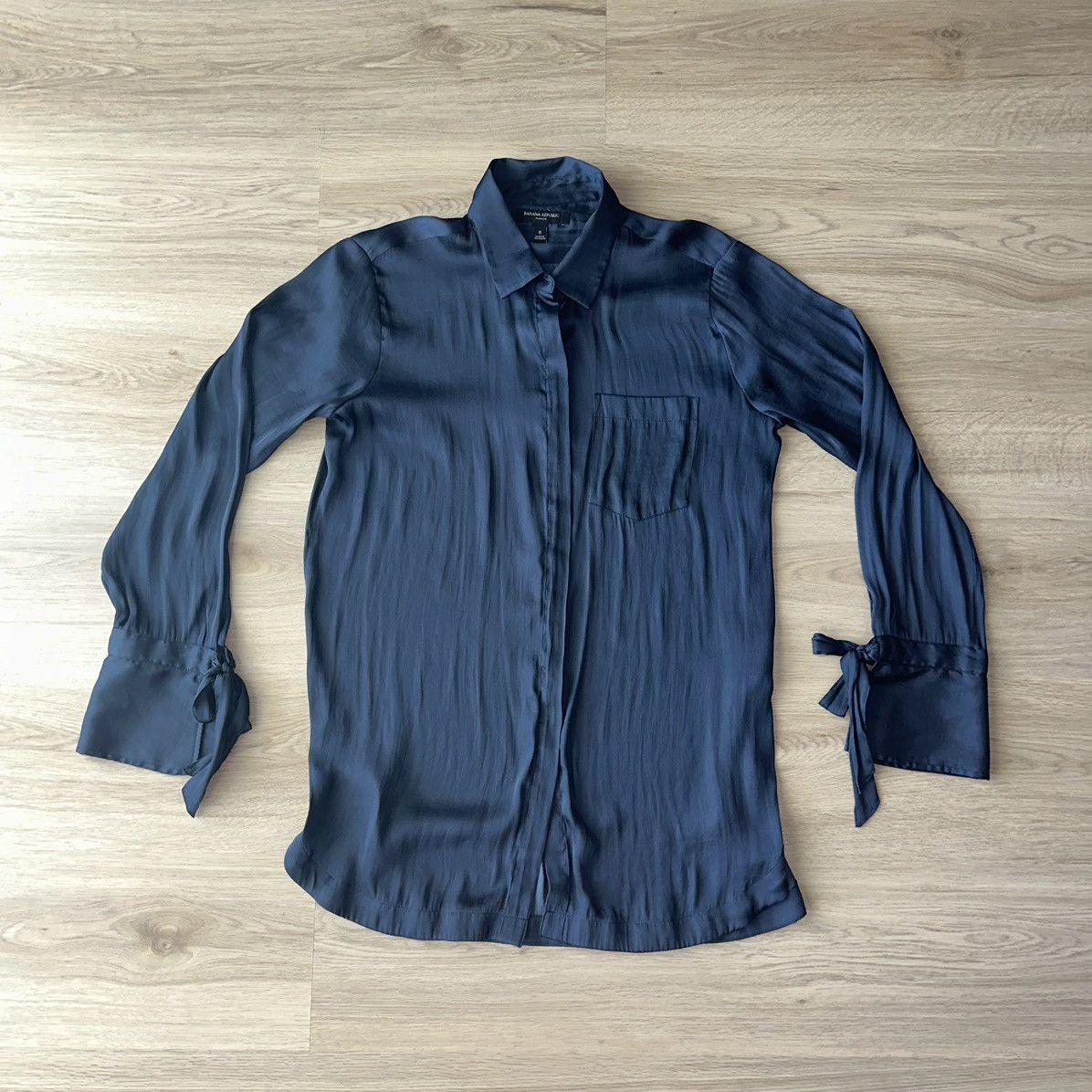 Banana Republic Silky blouse Size S / US 4 / IT 40 - 1 Thumbnail
