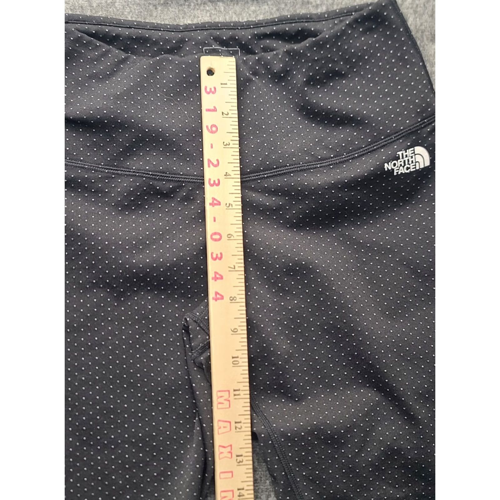 The North Face The North Face Leggings Womens L Black Polka Dot Athleisure Moisture Wicking Pockets Flashdry Yoga CrossFit Sleep? Size 36" / US 14 / IT 50 - 4 Thumbnail