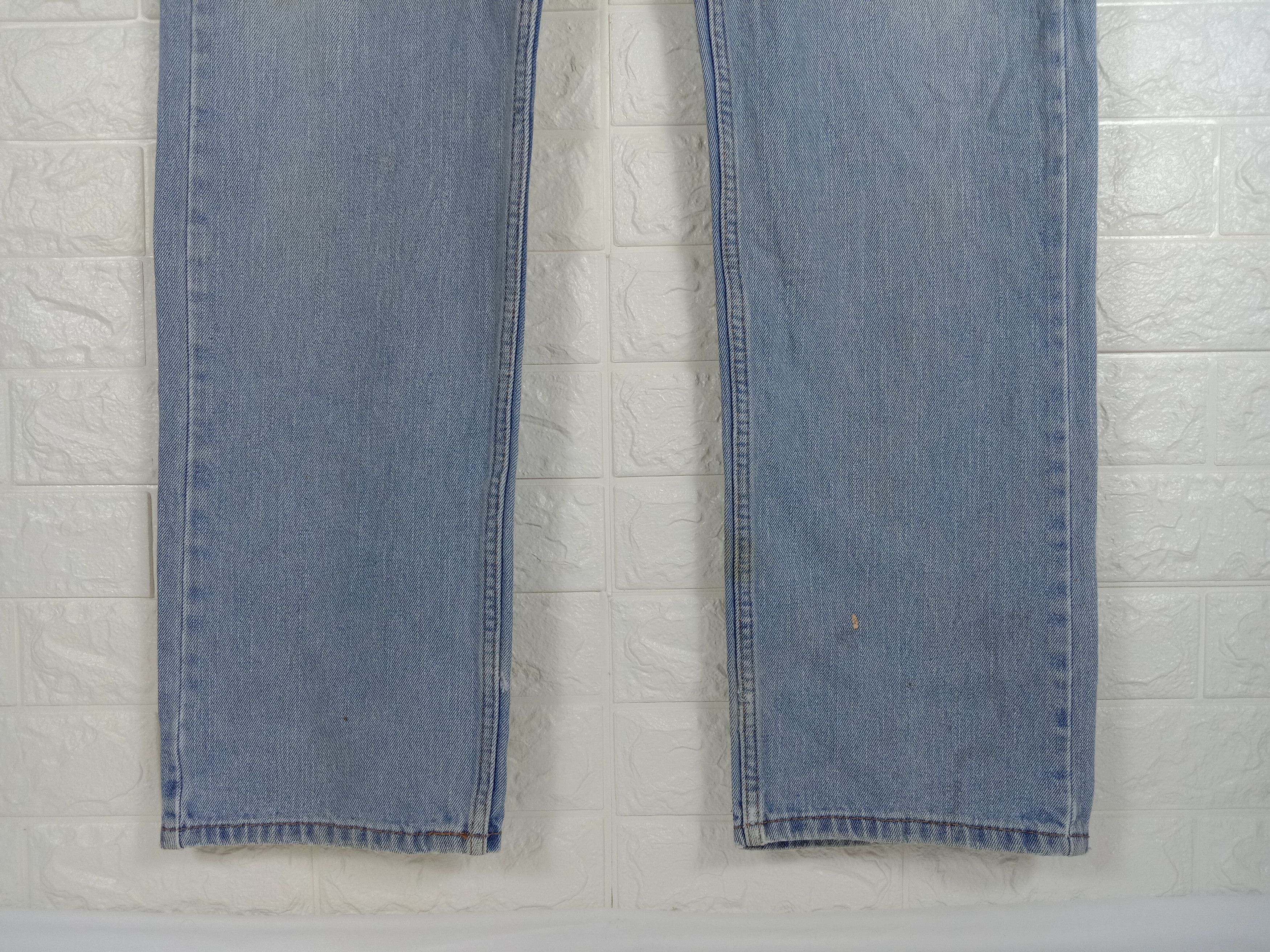 Levi's Vintage Levi's 505 Jeans Light Wash Regular Fit Denim Size US 42 / EU 58 - 4 Thumbnail