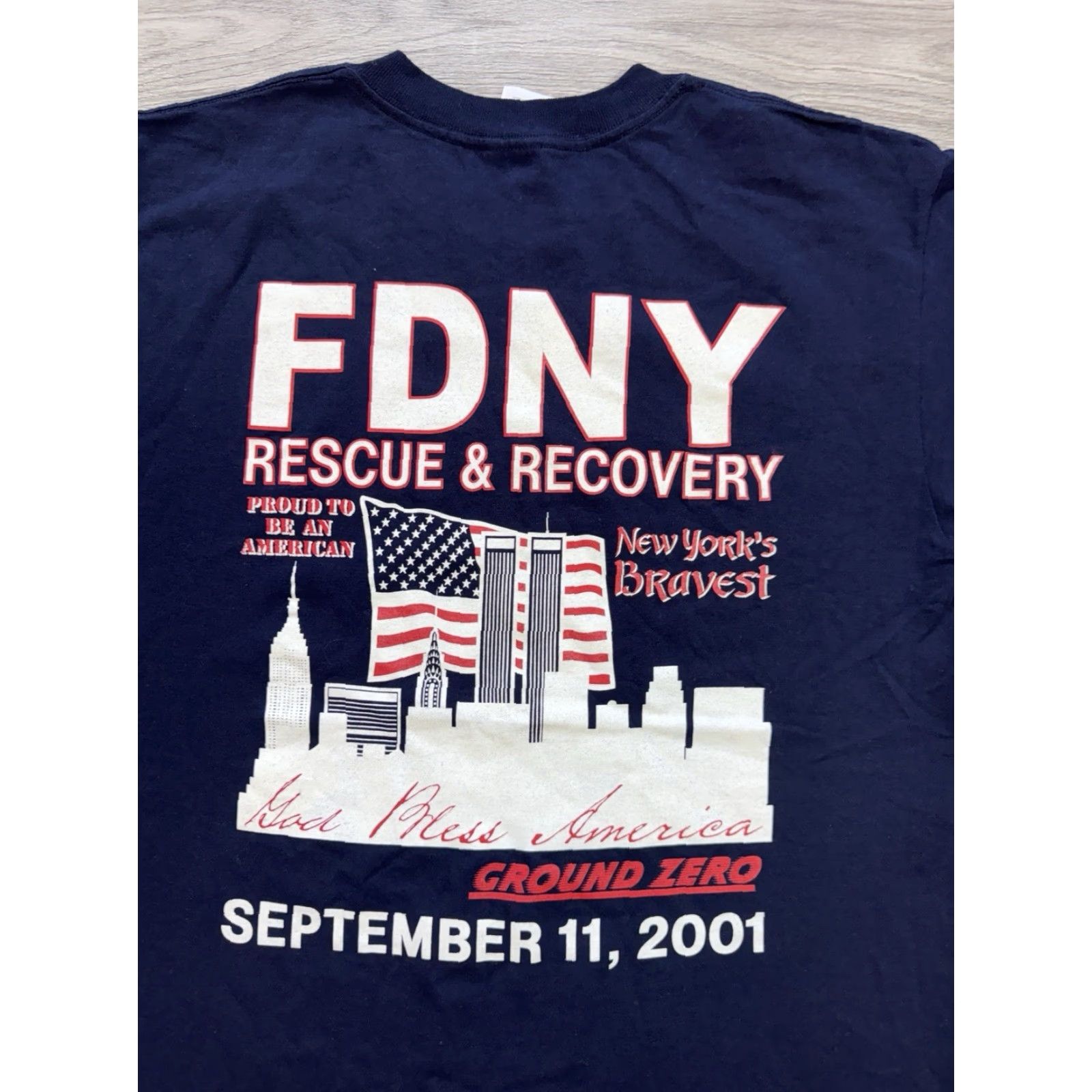 Gildan VINTAGE FDNY 9/11 Rescue Recovery Ground Zero Twin Towers T-Shirt Navy M Shirt Mens 2001 Size US M / EU 48-50 / 2 - 6 Thumbnail