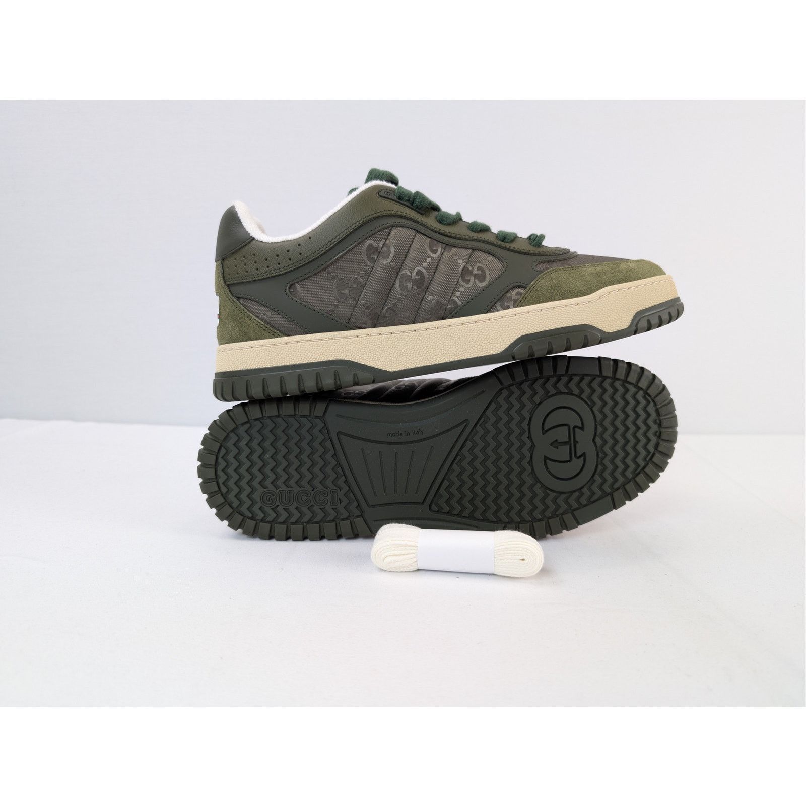 Gucci o1rshd1 GG Supreme fabric and suede Re-Web sneaker in green Size US 9 / EU 42 - 13 Thumbnail