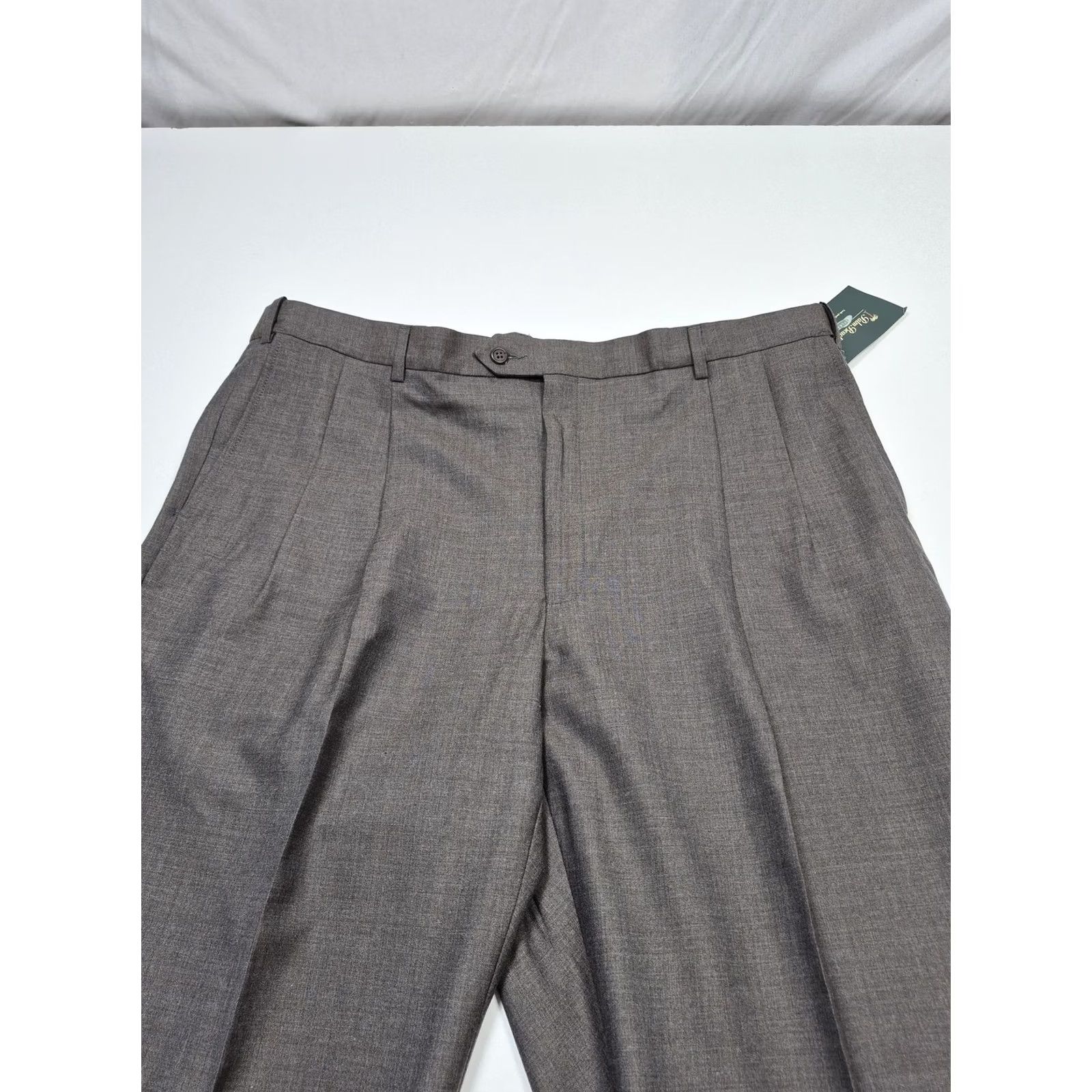 Vintage Palm Beach Wool Suit Pants Gray 44x36 Mens NWT Unhemmed 100% Wool Pleated Dress Straight Leg Classic Fit Dress Pants Business Formal Wedding Size 44R - 2 Thumbnail
