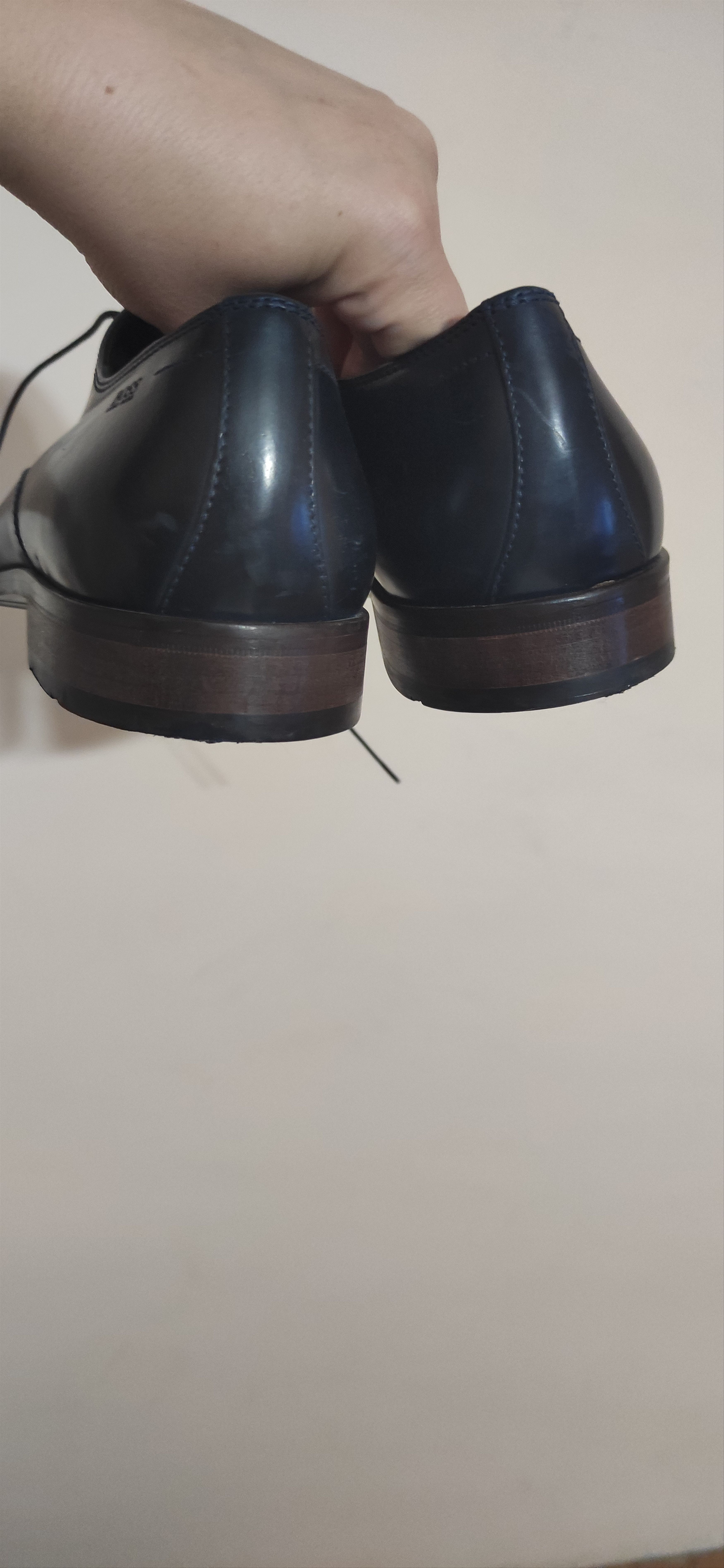 Hugo Boss The men's shoes Hugo Boss Size US 7 / EU 40 - 3 Thumbnail