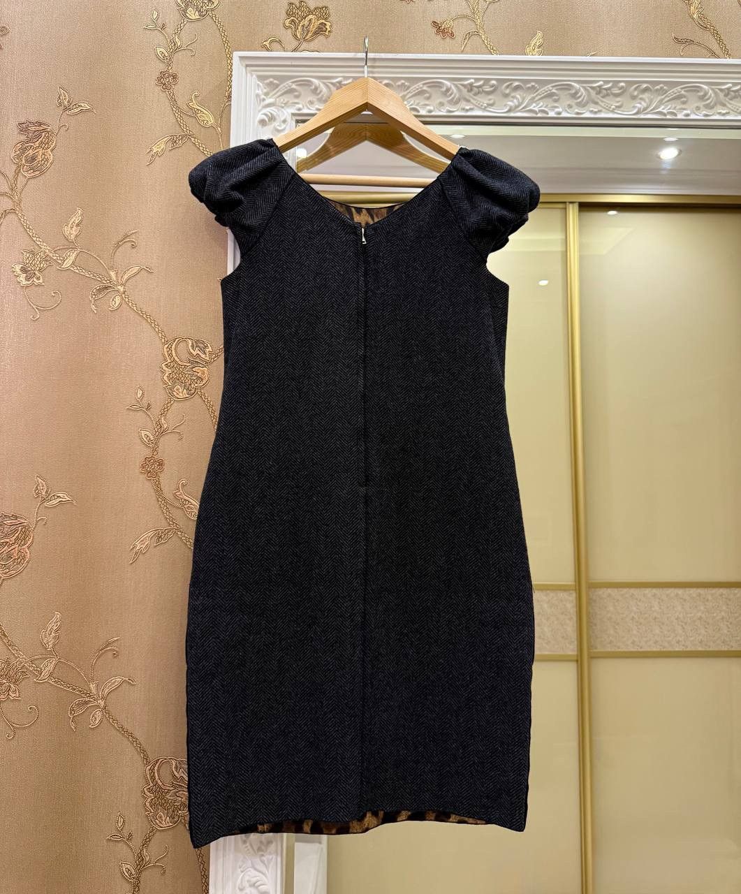 Dolce & Gabbana Dolce & Gabbana Dress Leopard Pattern Women Wool Gray Size M / US 6-8 / IT 42-44 - 2 Thumbnail