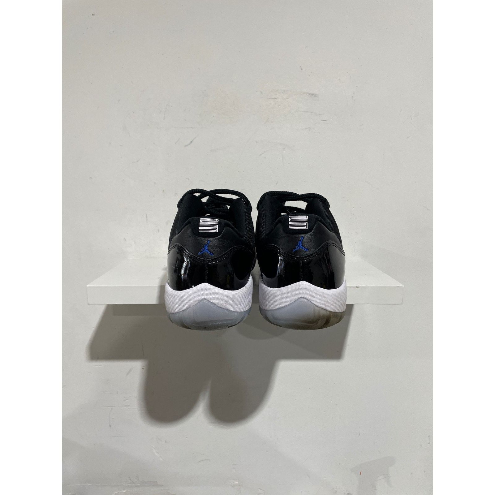 Nike NIKE JORDAN 11 LOW SPACE JAM SIZE 11 PREOWNED Size US 11 / EU 44 - 3 Thumbnail