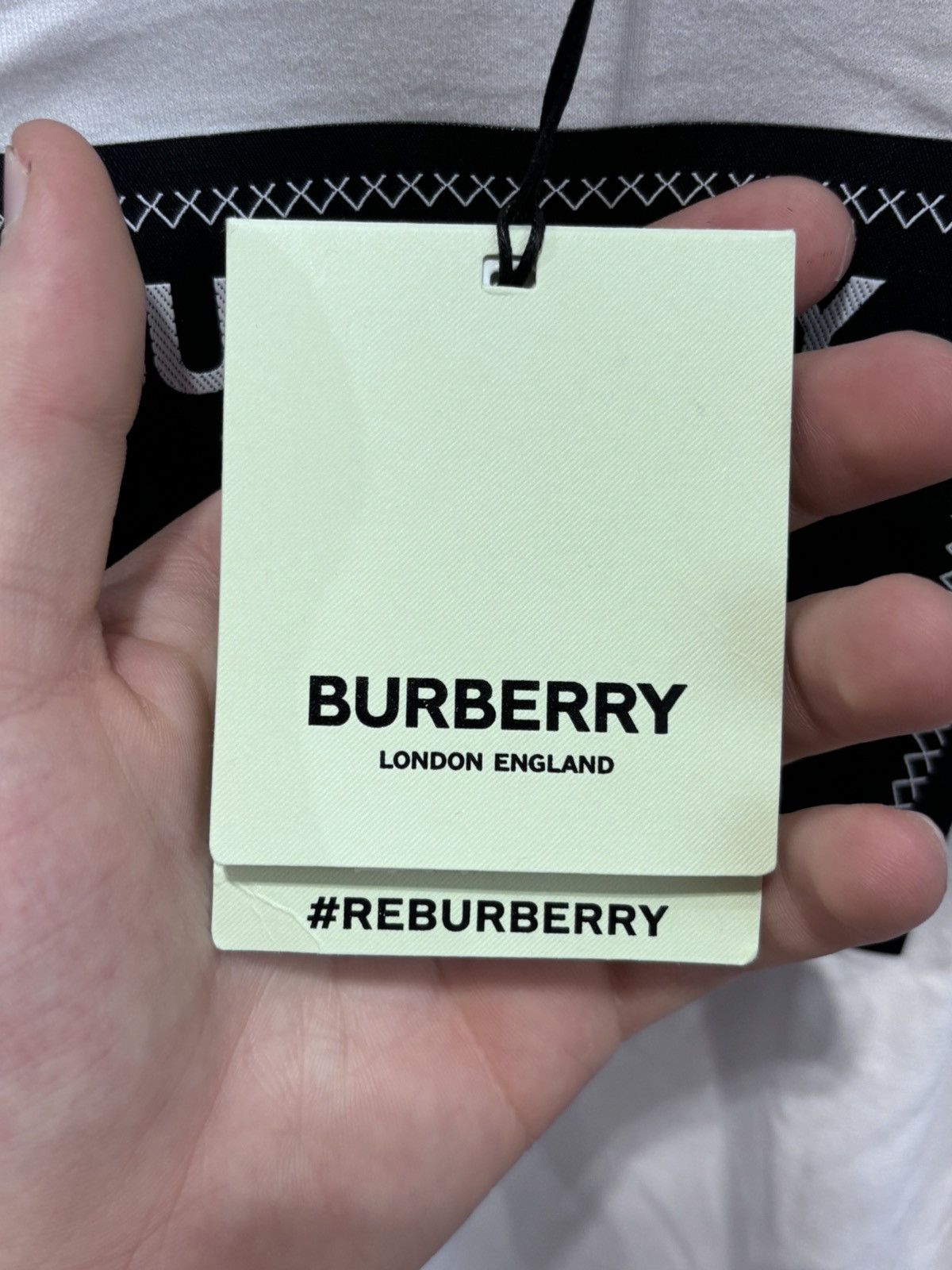 Burberry Burberry London, England White Tee Size US M / EU 48-50 / 2 - 5 Thumbnail