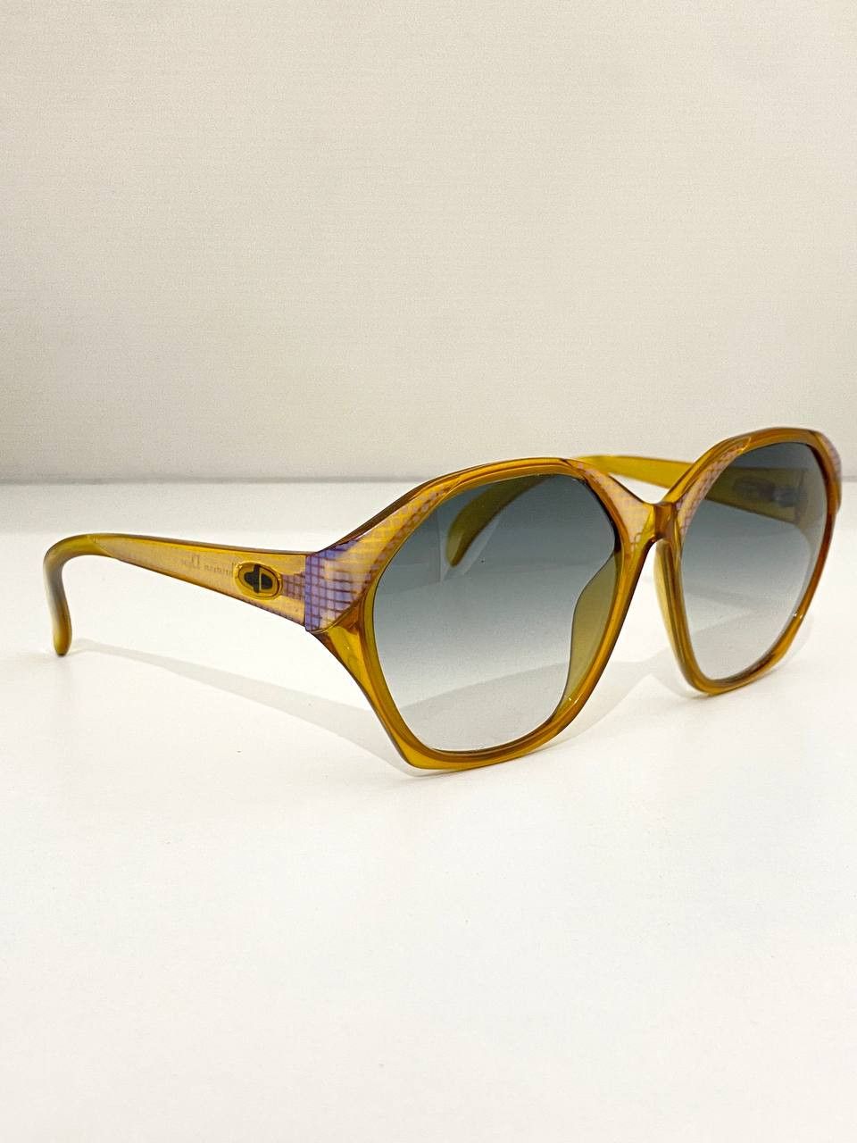 Dior Christian Dior CD Logo Oversized Retro Sunglasses Vintage Size ONE SIZE - 2 Thumbnail