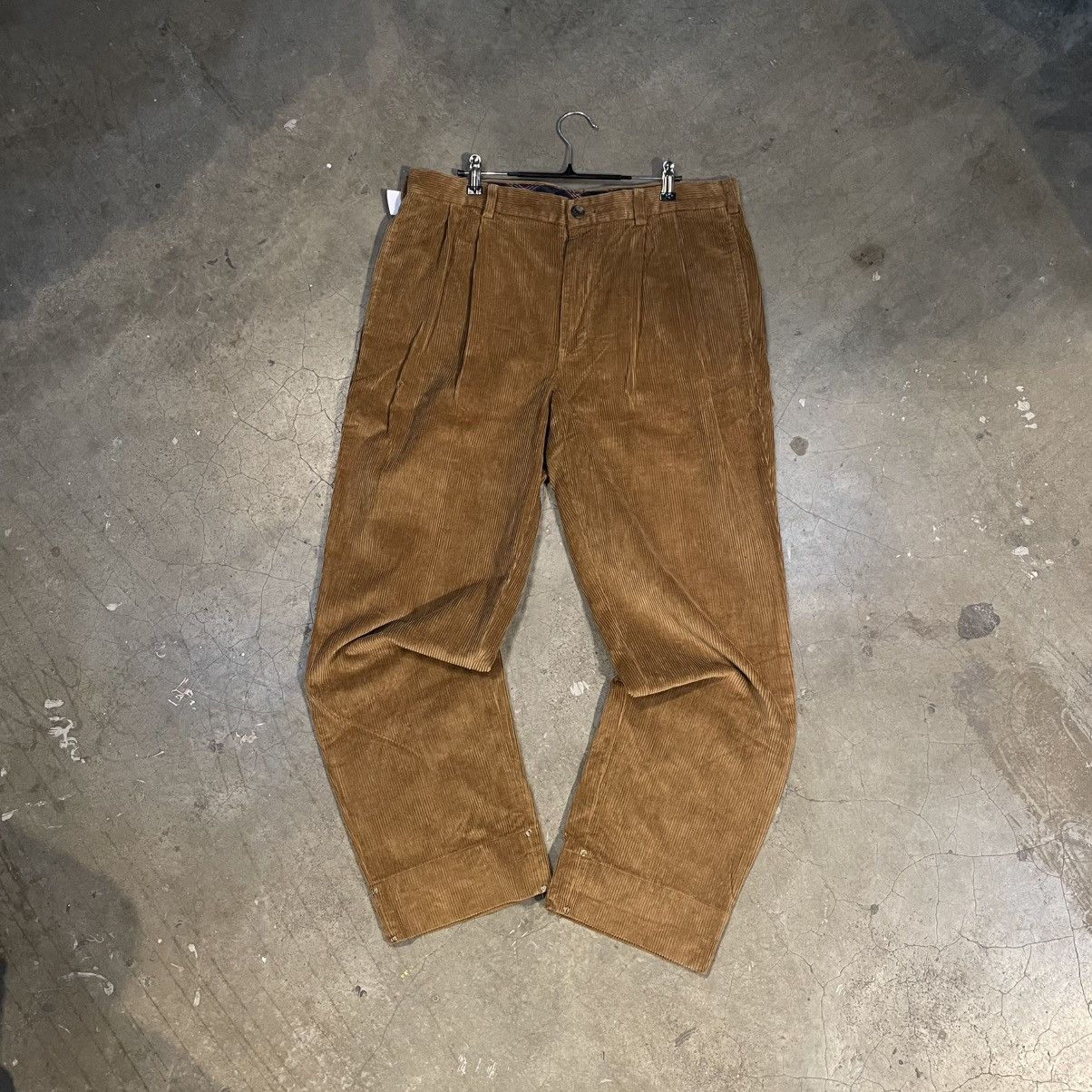 Brooks Brothers Brooks Brothers Corduroy Pants Thompson Size US 36 / EU 52 - 1 Thumbnail