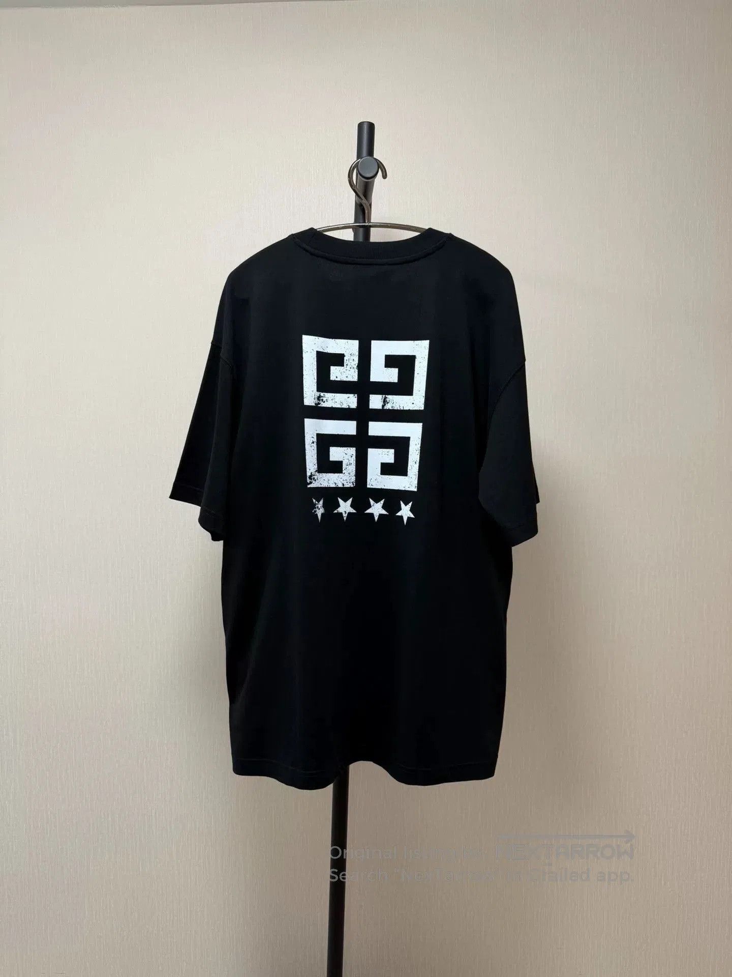 Givenchy Givenchy New Black T-shirt Only One. Size US L / EU 52-54 / 3 - 9 Thumbnail