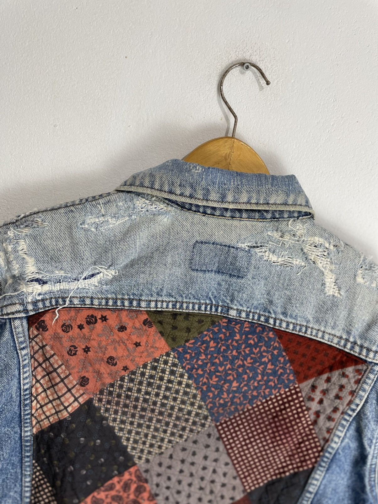 Levi's Vintage Distressed Levis Patchwork Trucker Jacket orange tab Size US M / EU 48-50 / 2 - 10 Thumbnail