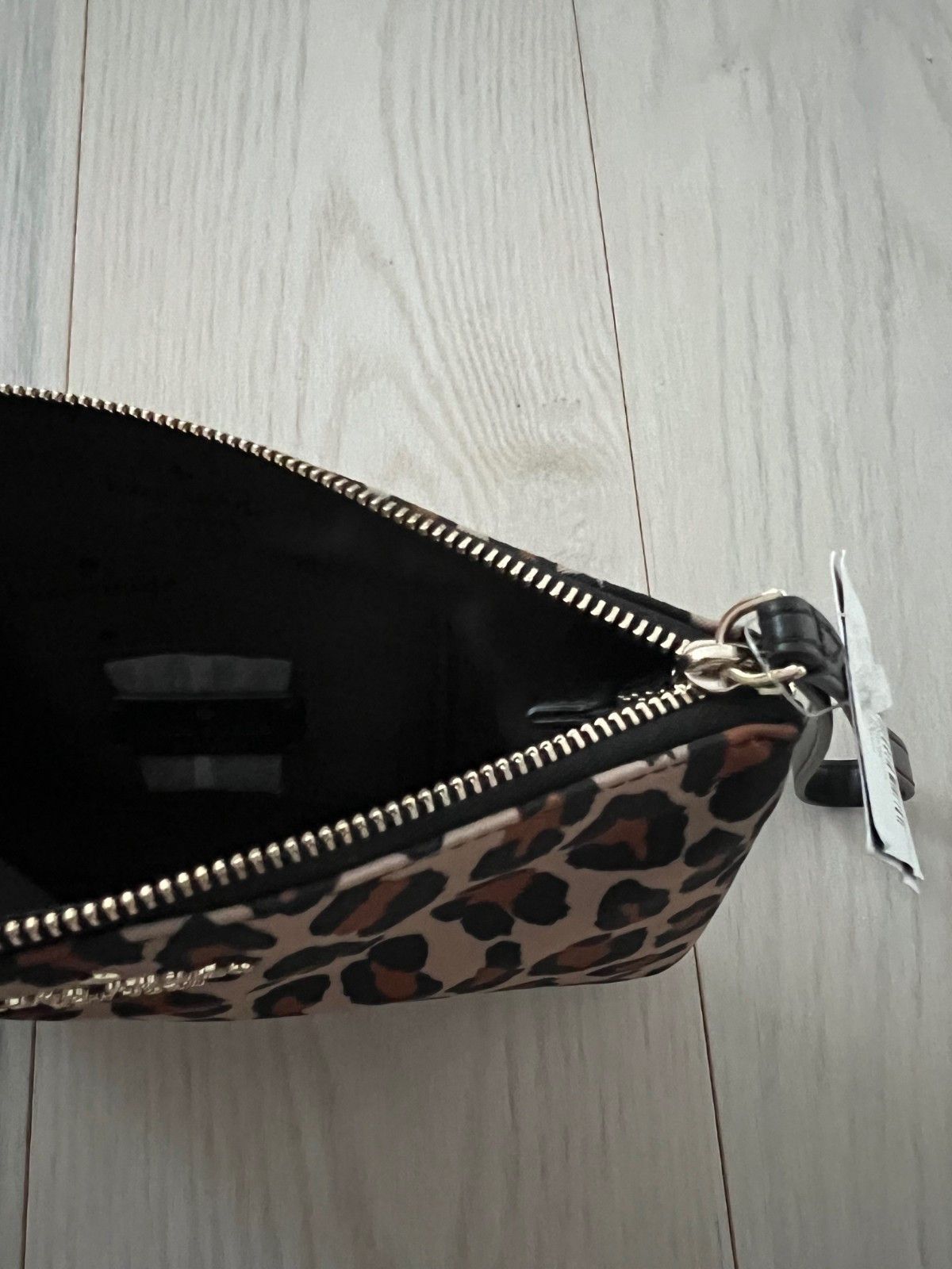 Kate Spade Kate Spade New York Chelsea Leopard Wristlet Zip Bag Size ONE SIZE - 3 Thumbnail