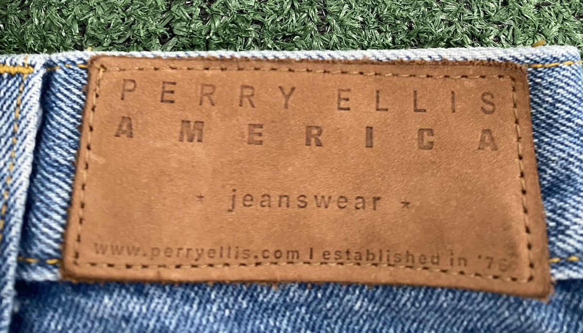 Perry Ellis Vintage 90’s Perry Ellis Denim Jean Shorts Jorts Mens Sz 43 Size US 43 - 7 Thumbnail