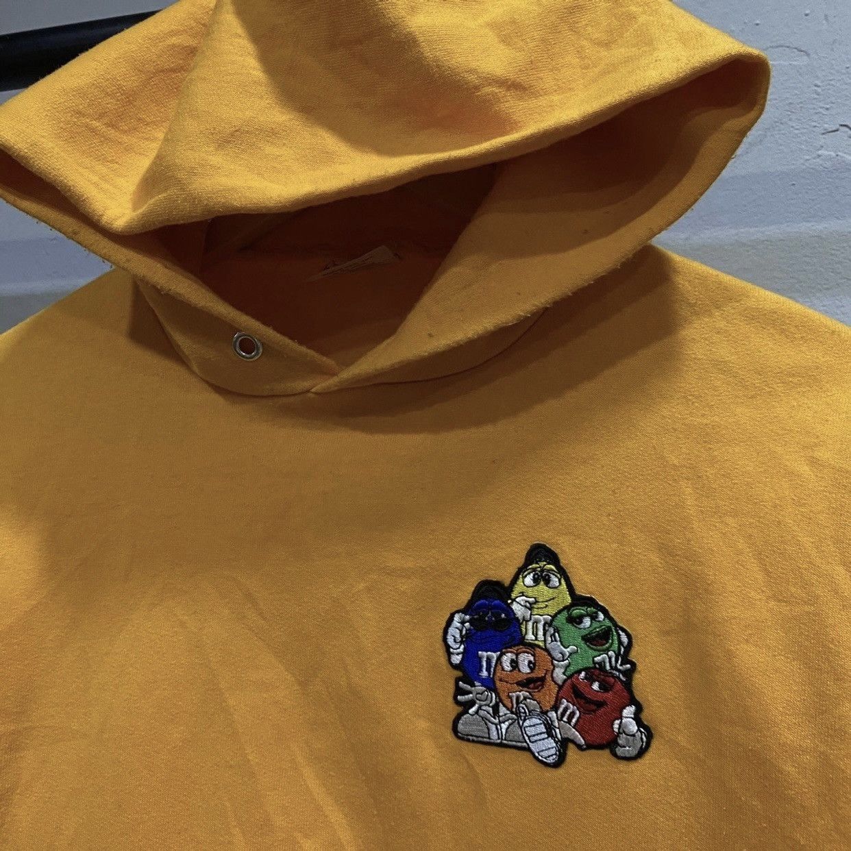 Vintage Vintage Iron Patch M&M's Chocolate Character Patch Hoodies Size US S / EU 44-46 / 1 - 3 Thumbnail