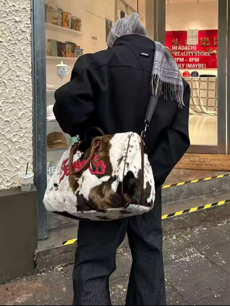 Other Plush Leopard Cow Winter Tote Bag Unisex Shoulder Bag Size ONE SIZE - 4 Thumbnail