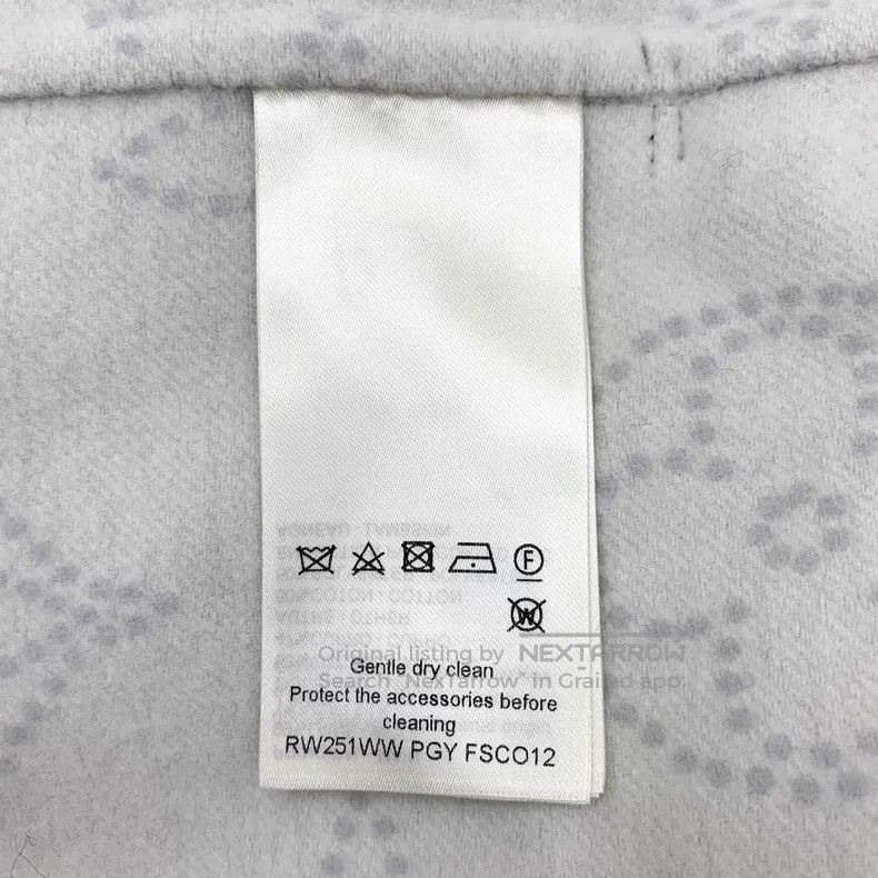 Louis Vuitton Louis Vuitton 25 wool bathrobe coats with presbyopic print Size XS / US 0-2 / IT 36-38 - 8 Thumbnail