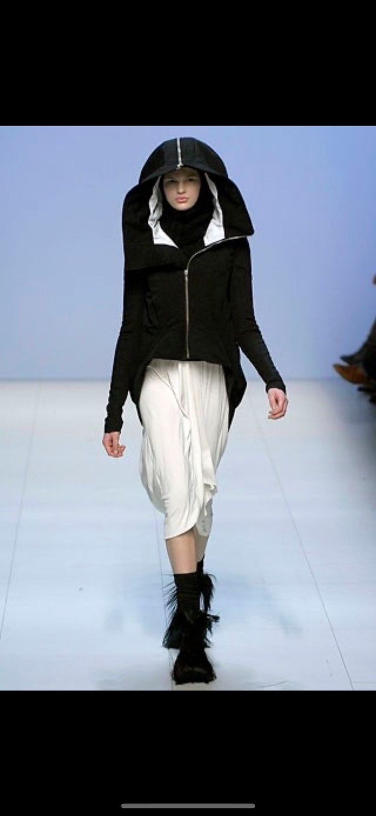 Rick Owens Rick Owens AW07 “exploder” hooded jacket Size US S / EU 44-46 / 1 - 1 Thumbnail