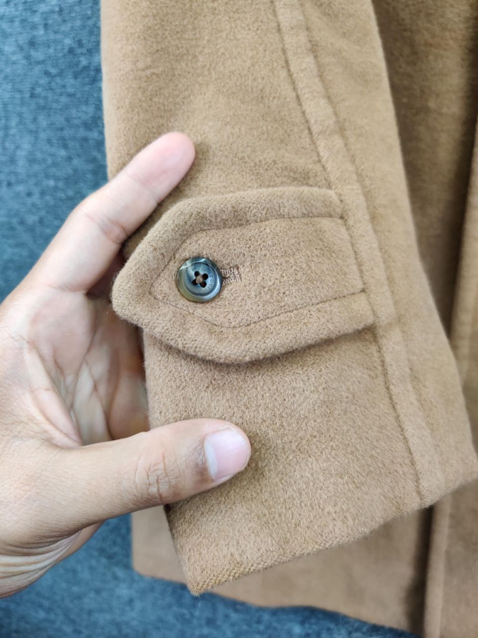 Burberry Vintage Burberry Wool Single Breasted Beige Coat Size US L / EU 52-54 / 3 - 15 Thumbnail