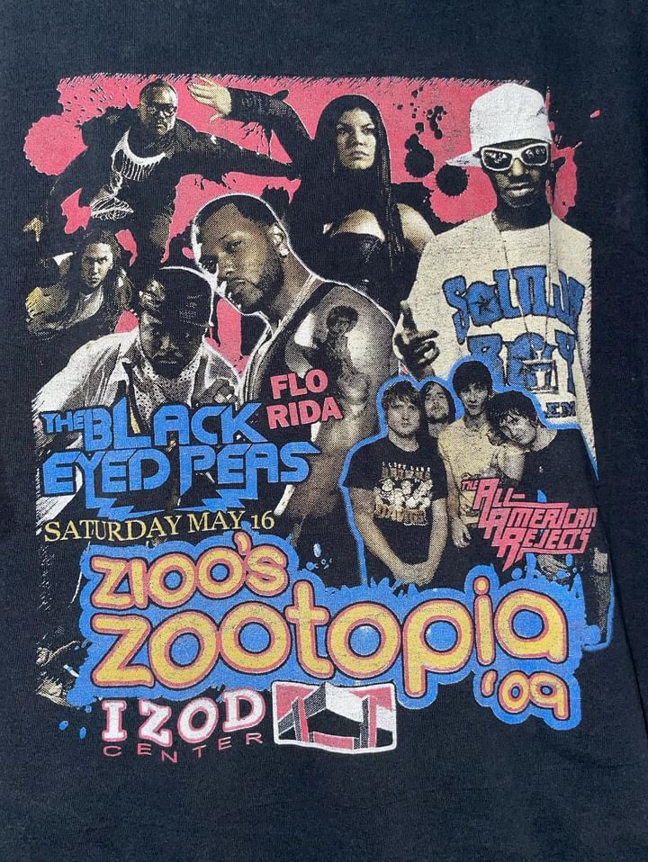 Band Tees × Rap Tees Zootopia Band Tee Kelly Clarkson Jesse Clara Black Eyed Peas Size US L / EU 52-54 / 3 - 4 Thumbnail