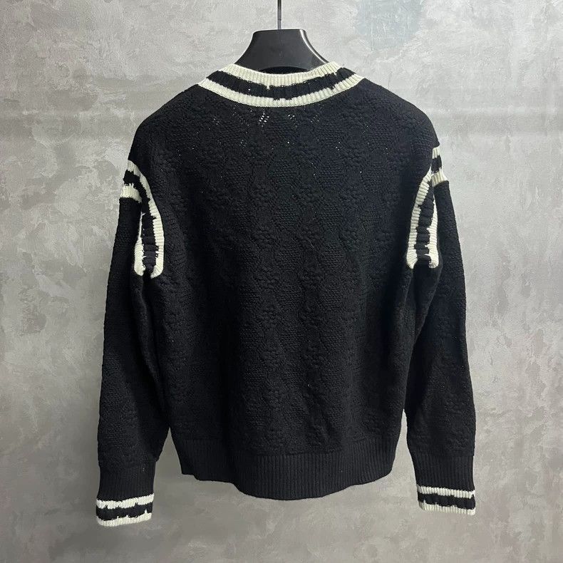 Chanel Chanel latest black and white striped colorstitched pattern Size US S / EU 44-46 / 1 - 5 Thumbnail