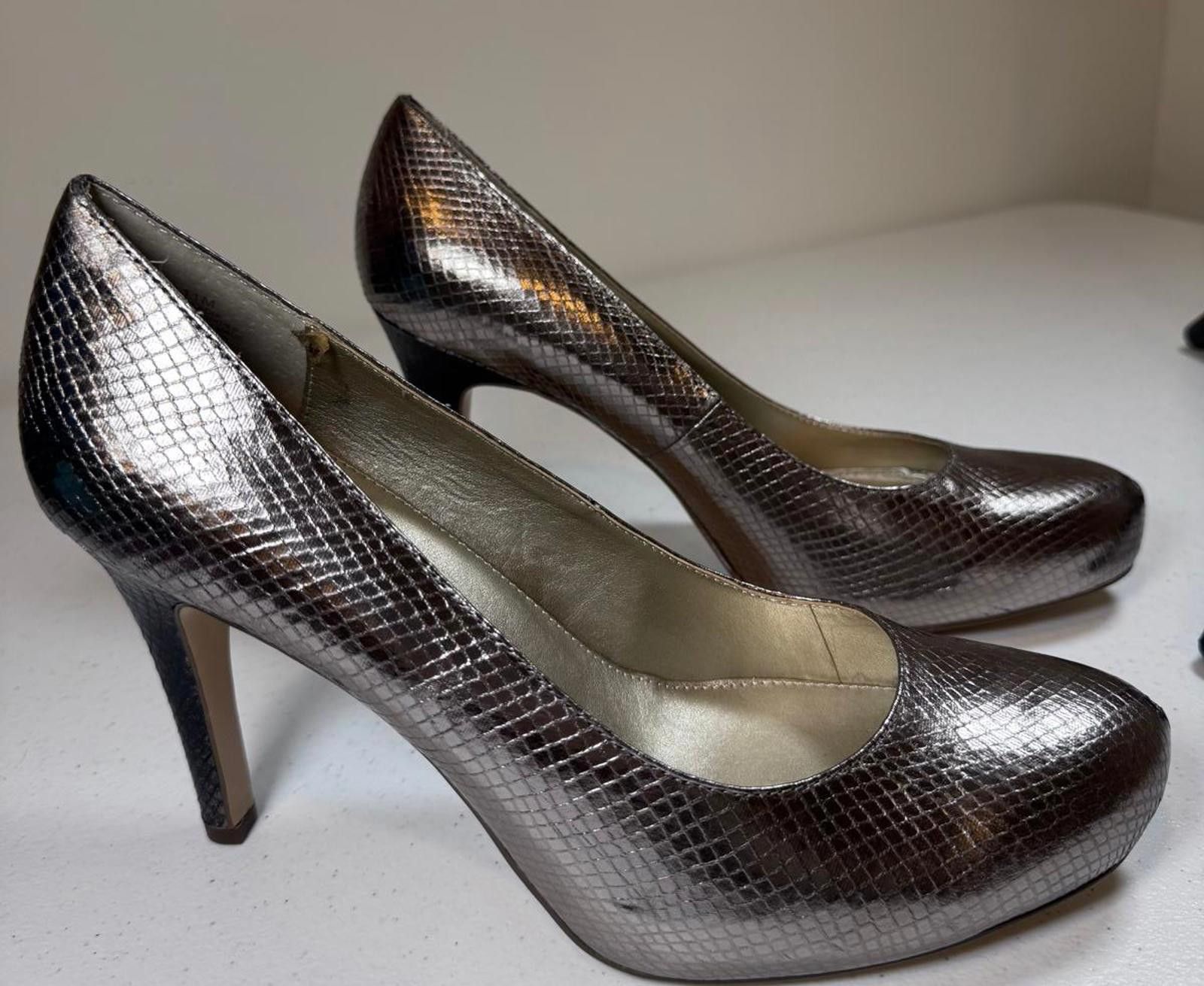 Designer Stylish Bandolino Metallic Heeled Pumps, size 11 Size US 11 / IT 41 - 3 Thumbnail