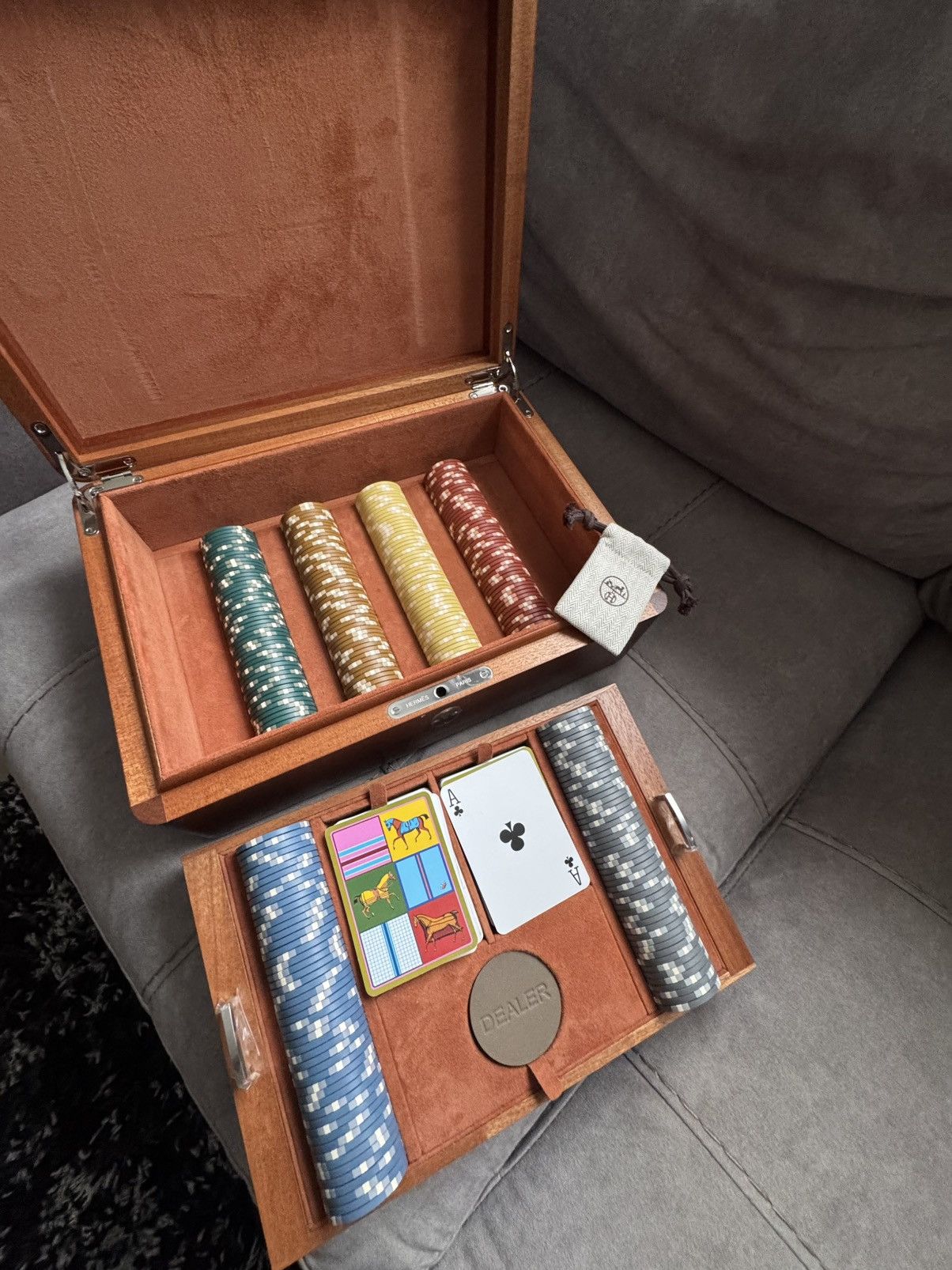 Hermes HERMES box games poker set study all photos and description Size ONE SIZE - 15 Thumbnail