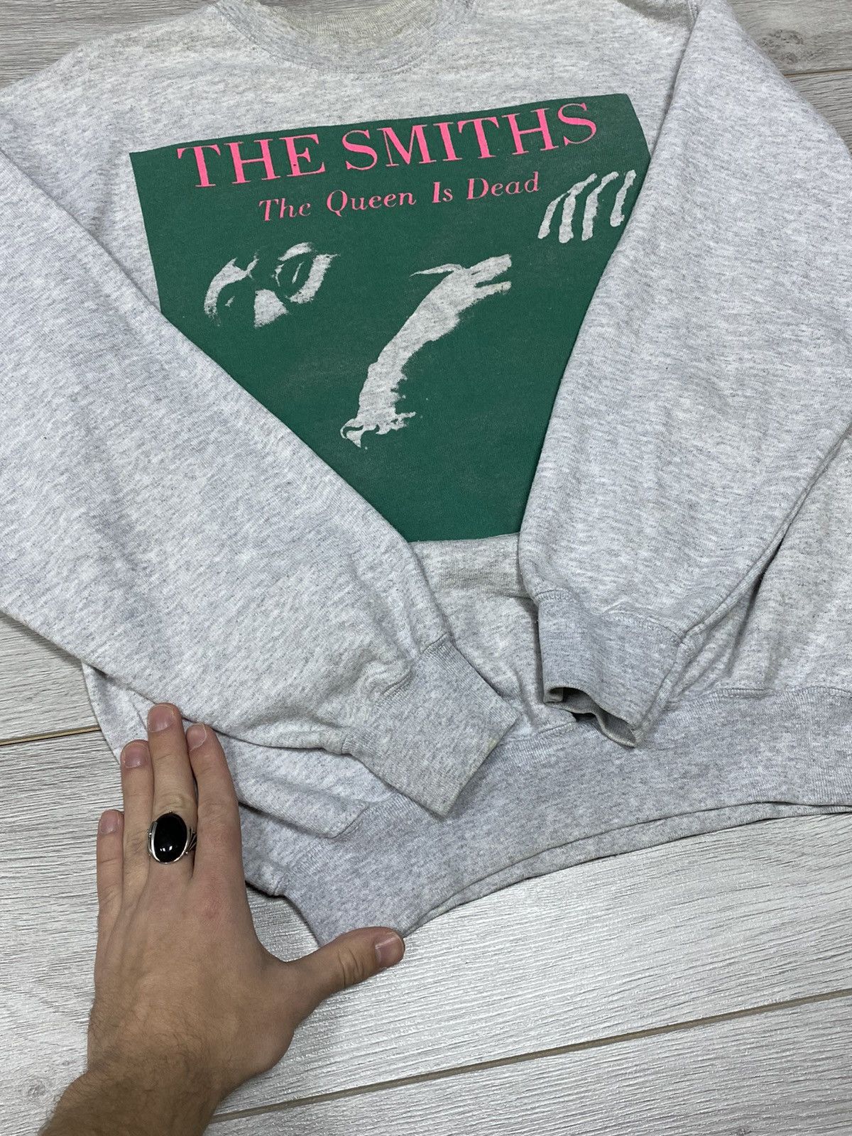 Vintage 1990s THE SMITHS THE QUEEN IS DEAD RARE ARCHIVE SWEATSHIRT Size US S / EU 44-46 / 1 - 5 Thumbnail
