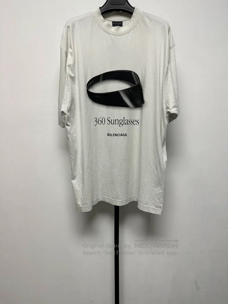 Balenciaga Balenciaga Printed Short Sleeve Crewneck Size US S / EU 44-46 / 1 - 1 Thumbnail
