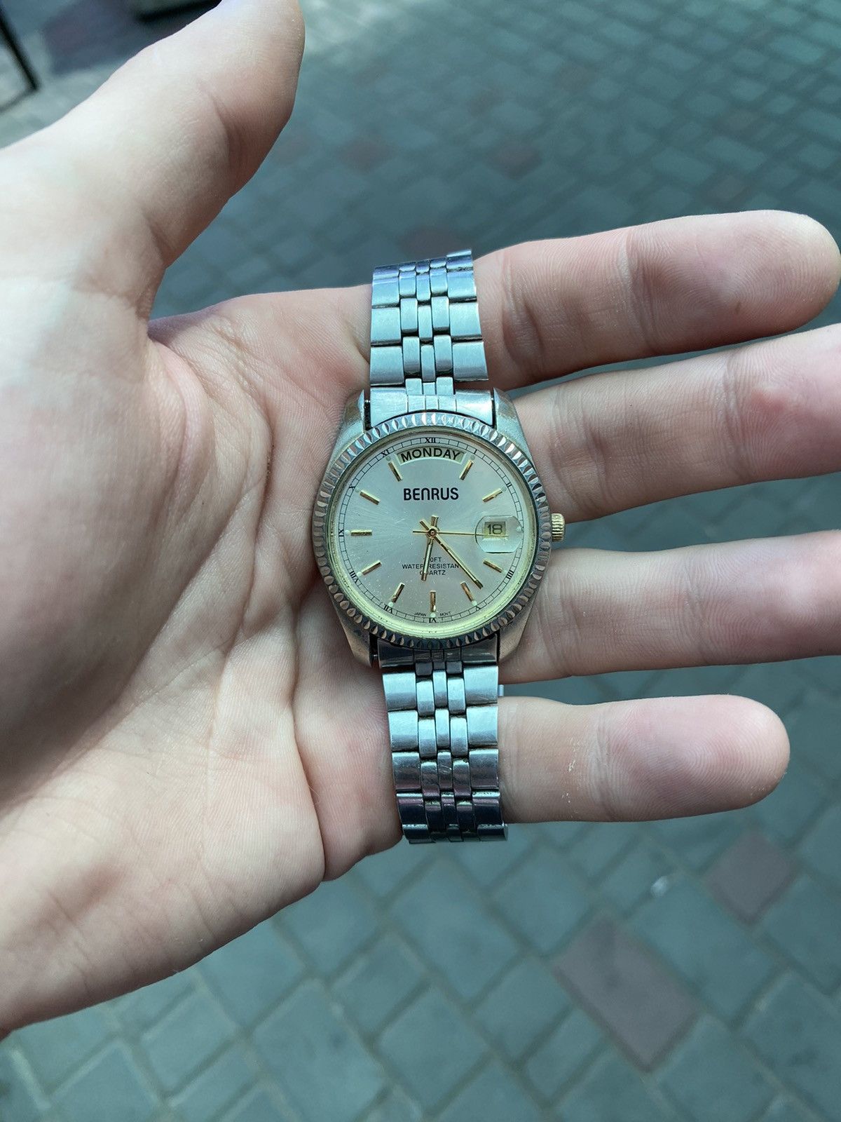 Japanese Brand Benrus Water Resistant Quartz Watch Size ONE SIZE - 6 Thumbnail