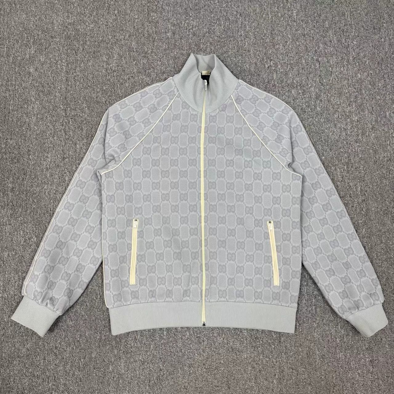 Gucci Gucci Gray embossed all over print zip jacket L 99 new Size US L / EU 52-54 / 3 - 1 Thumbnail