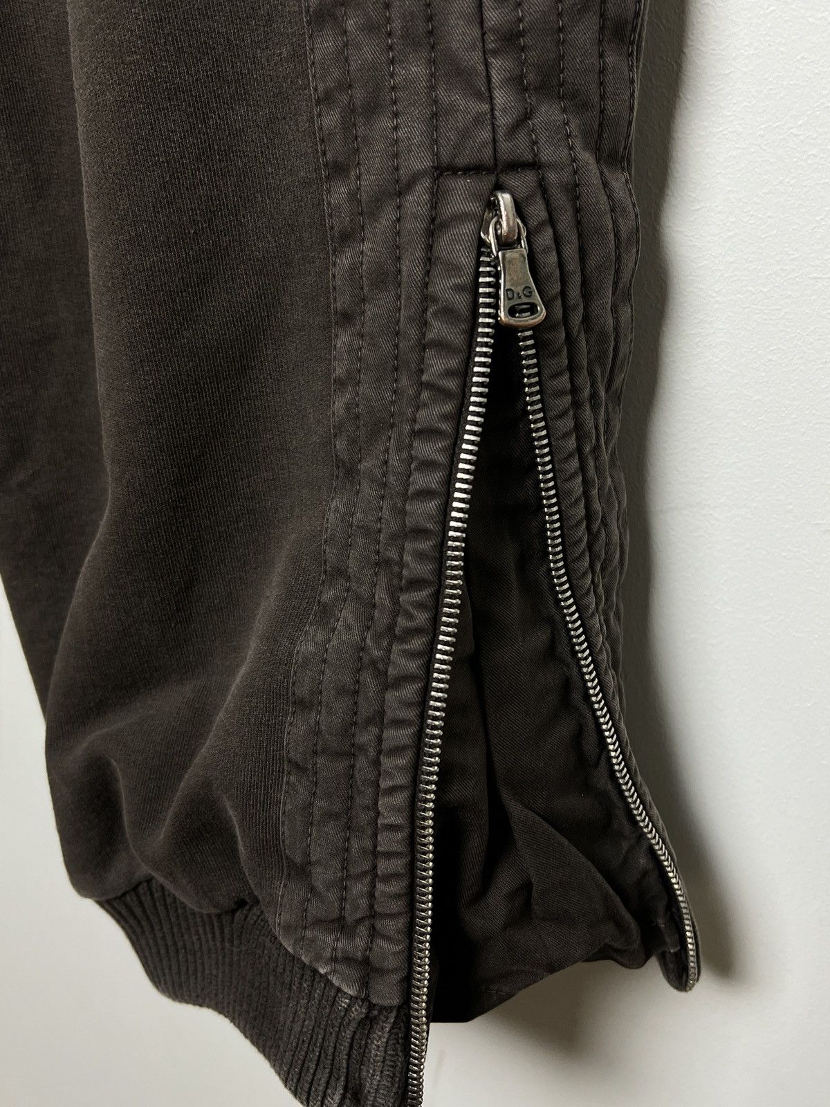 Dolce & Gabbana dolce&gabbana y2k multipocket double waist cargo sweatpants Size US 32 / EU 48 - 10 Thumbnail