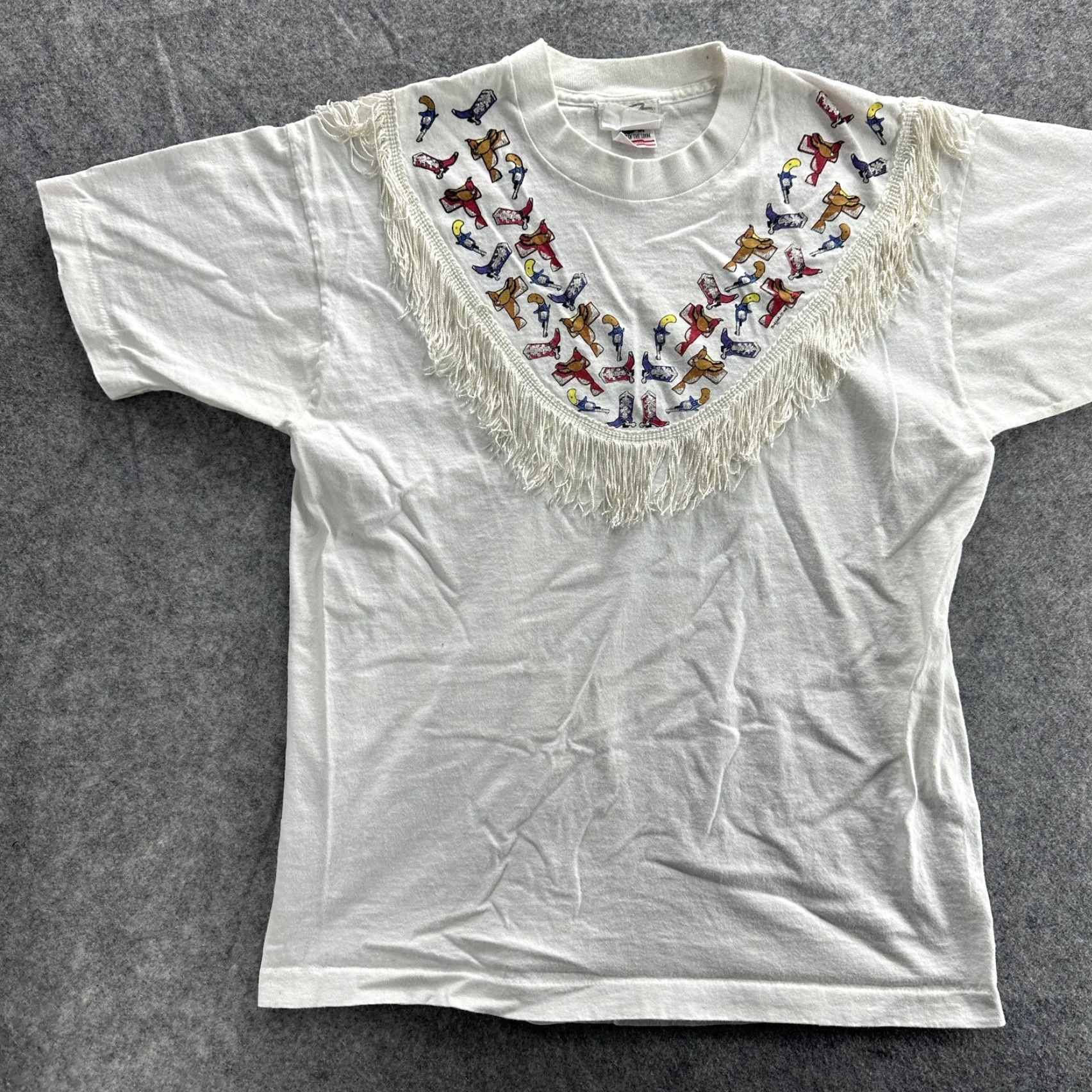 Vintage VINTAGE Buffalo Shirt Womens Large White Fringe Western Cowboy Pistols 90s USA Shirt Womens Large White Fringe Western Cowboy Pistols 90s USA Size L / US 10 / IT 46 - 3 Thumbnail