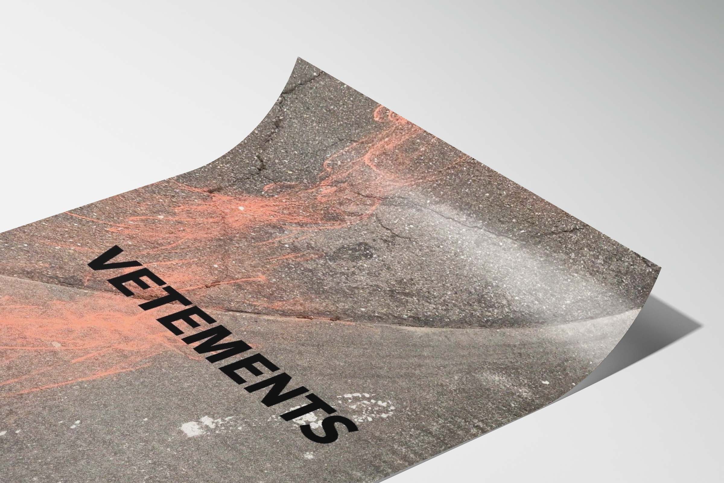 Vetements Vetements Poster Gift Vintage Archive Book Magazine Logo Size ONE SIZE - 2 Thumbnail
