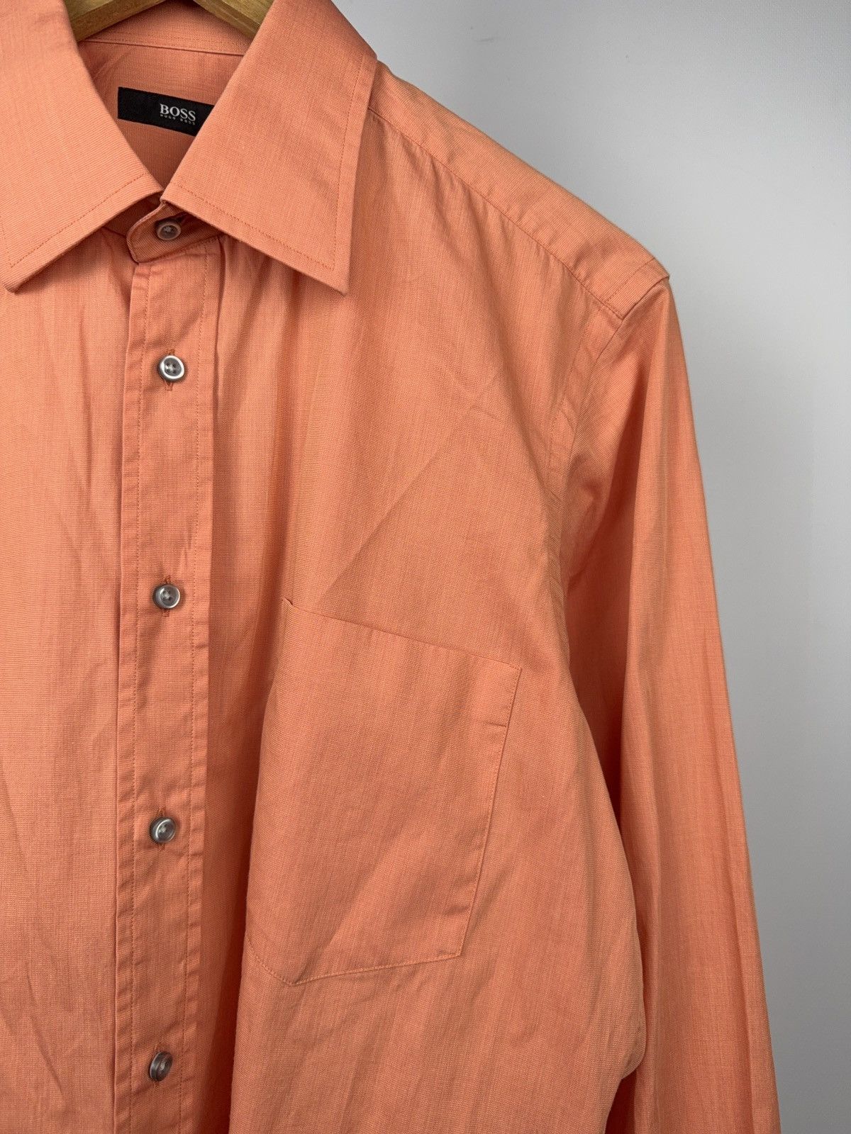 Hugo Boss Luxury Hugo Boss Orange Dress Shirt Slim Fit Italian Fabric Size US L / EU 52-54 / 3 - 3 Thumbnail